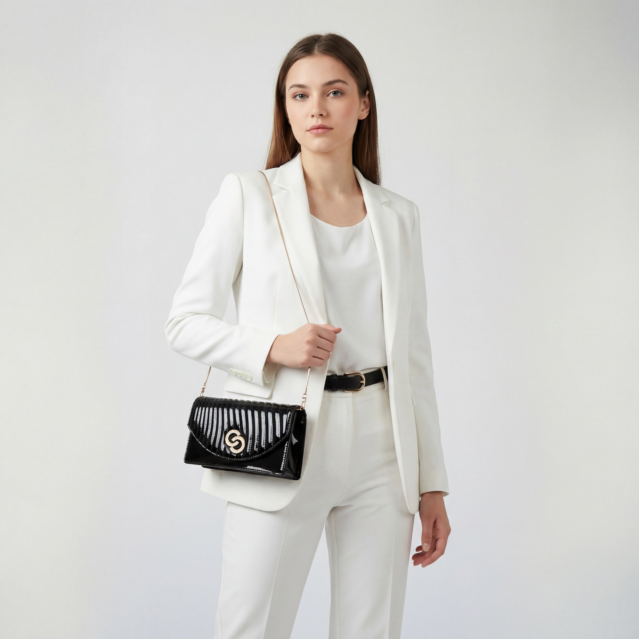 شنطة كروس بودي مبطّنة بسلسلة معدنية قابلة للفصل من سيليست-women-bagsandwallets-handbags-image-2