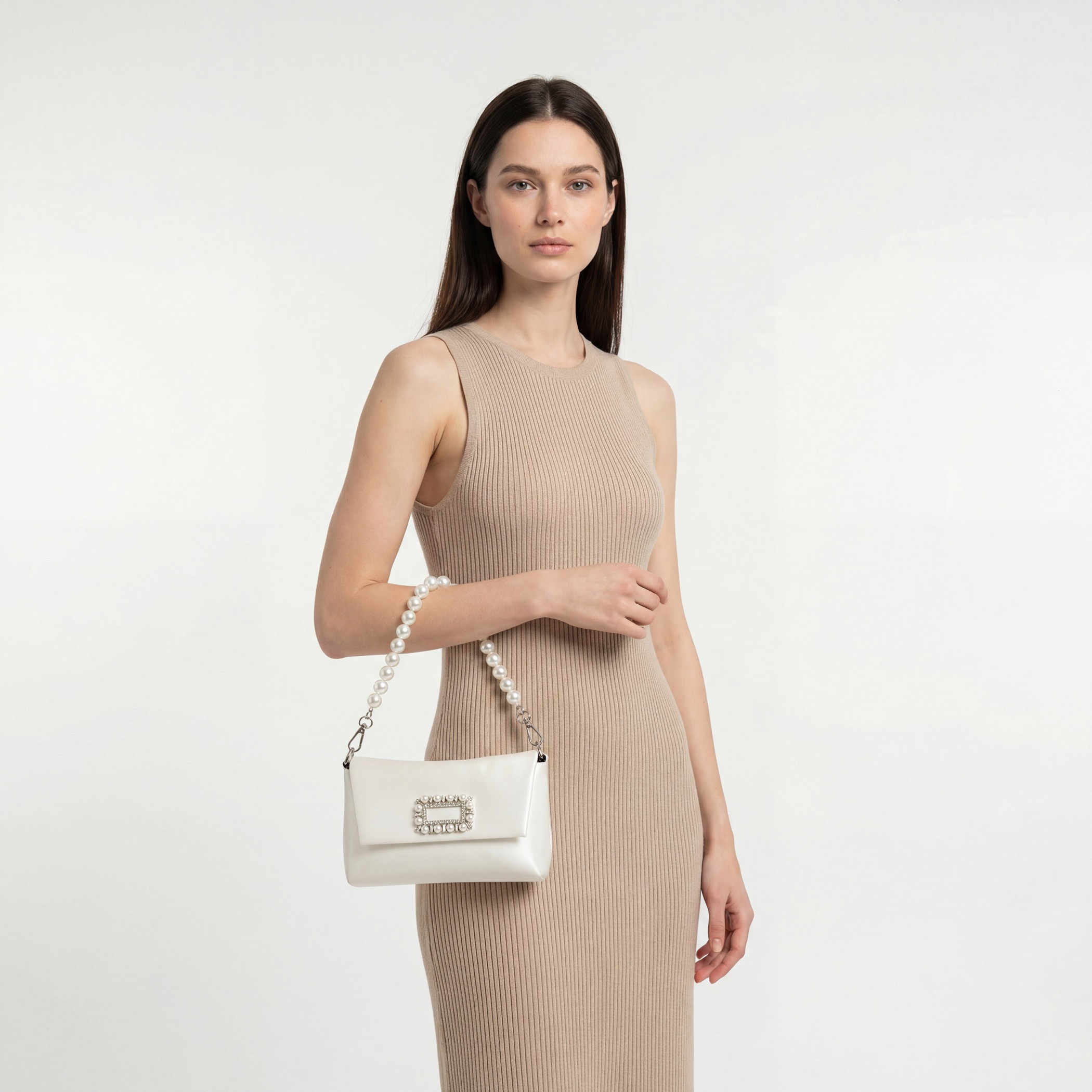 شنطة كروس بودي مزينة باللؤلؤ مع حزام سلسلة من سيليست-women-bagsandwallets-handbags-image-2