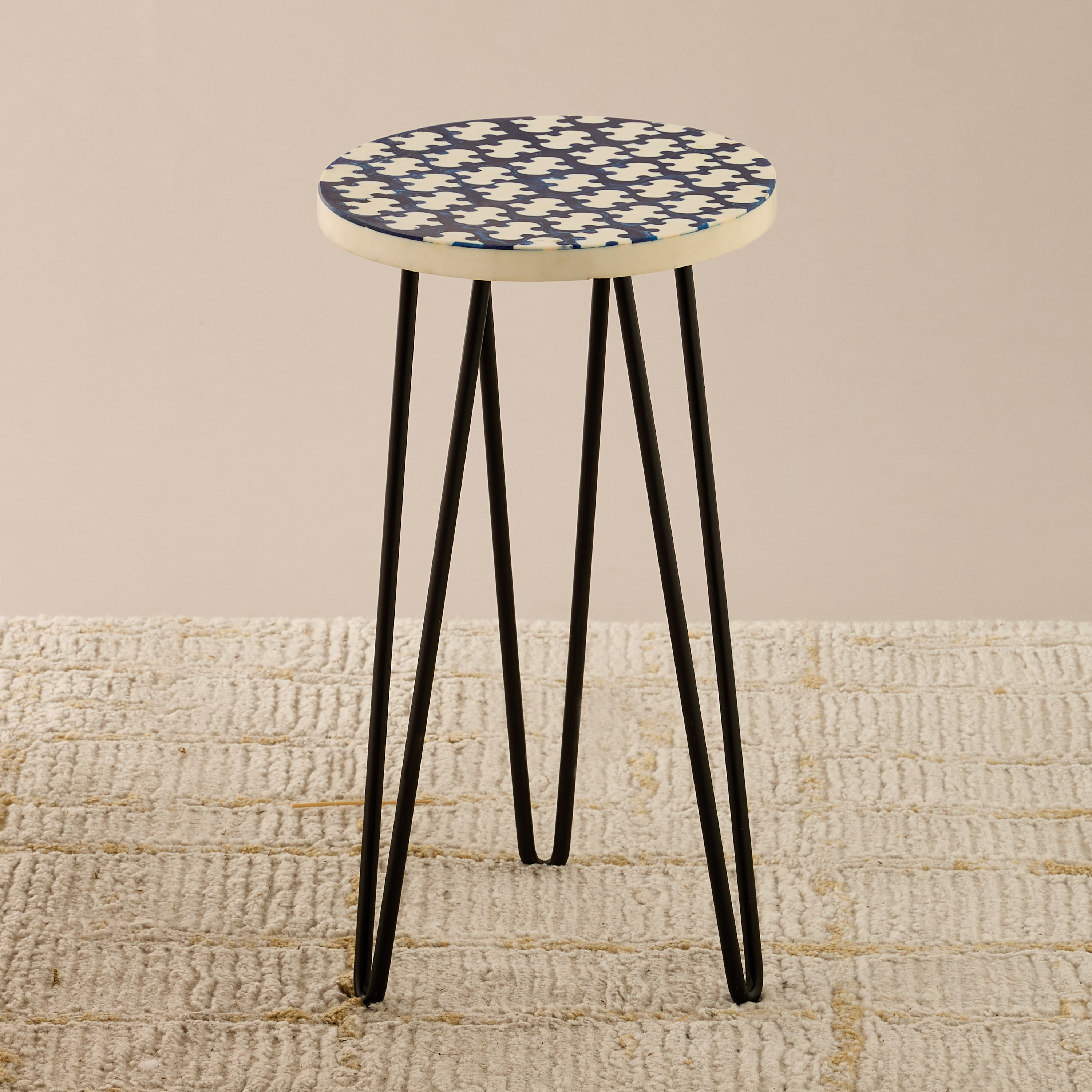 Patterned Resin Top Plant Stand - 20x10 cms-household-gardenandoutdoor-trellisandstands-plantstands-image-2