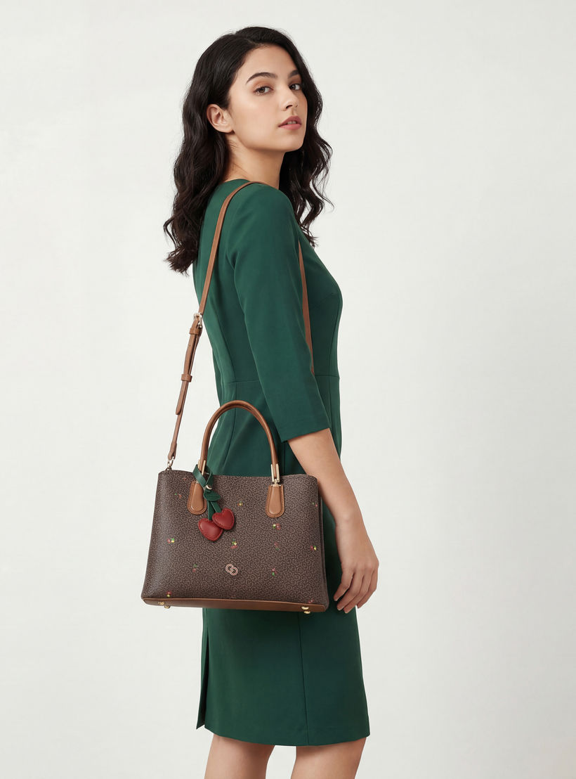 شنطة توتي بمقابض مزدوجة وطبعات كرز مونوجرام من سيليست-women-bagsandwallets-handbags-image-2