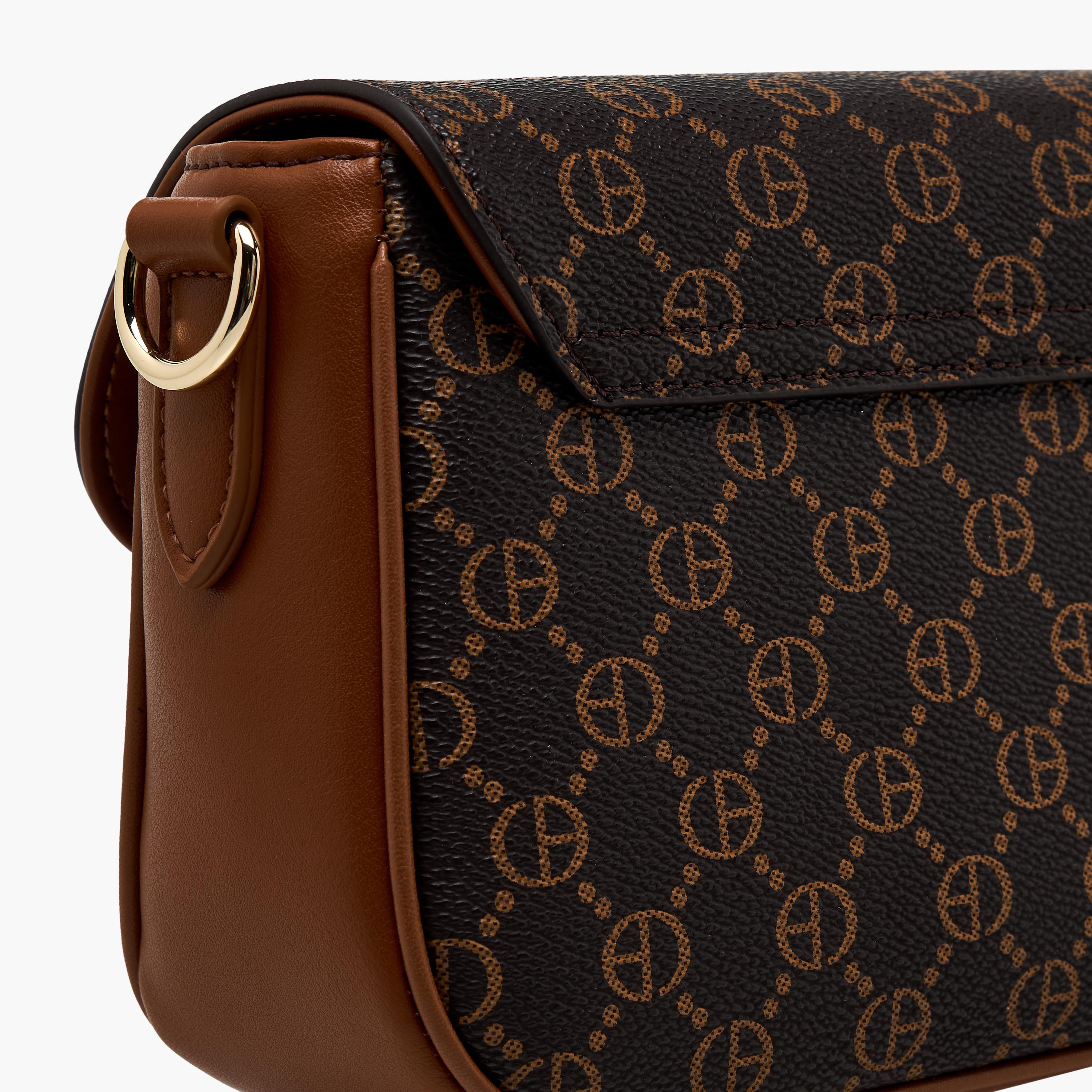 شنطة كروس بودي بطبعات مع محفظة من كريسبيلا-women-bagsandwallets-handbags-image-8