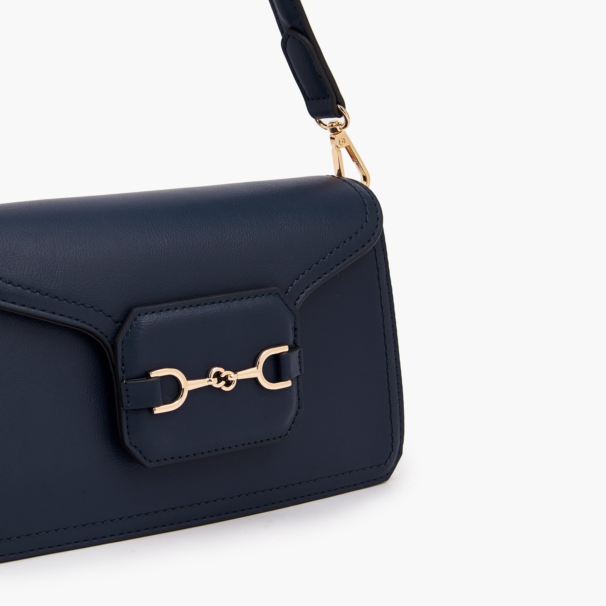 شنطة كروس بودي سادة بحزام قابل للفصل من سيليست-women-bagsandwallets-handbags-image-4