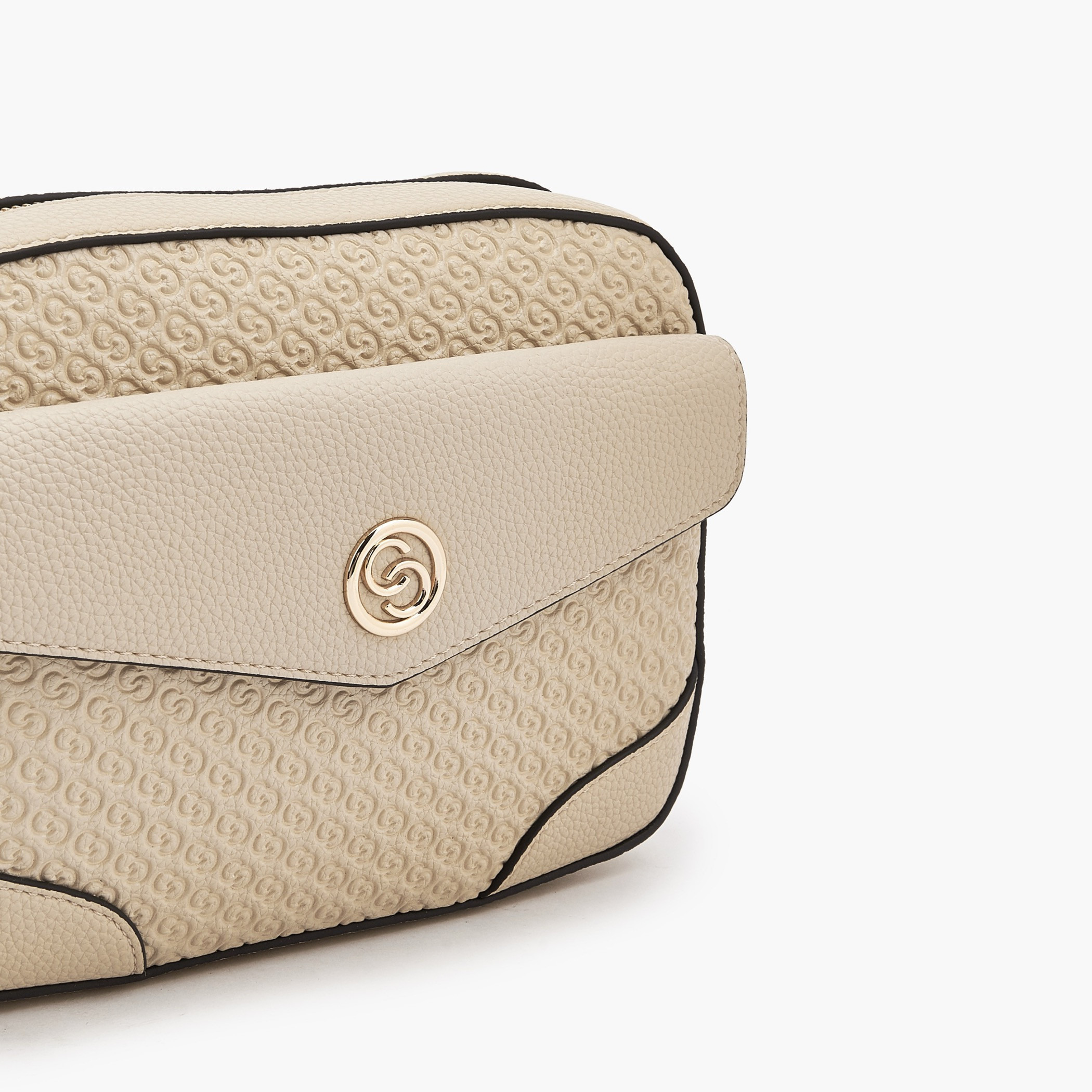 شنطة كروس بودي بنقوش مونوجرام وسحاب إغلاق من سيليست-women-bagsandwallets-handbags-image-5