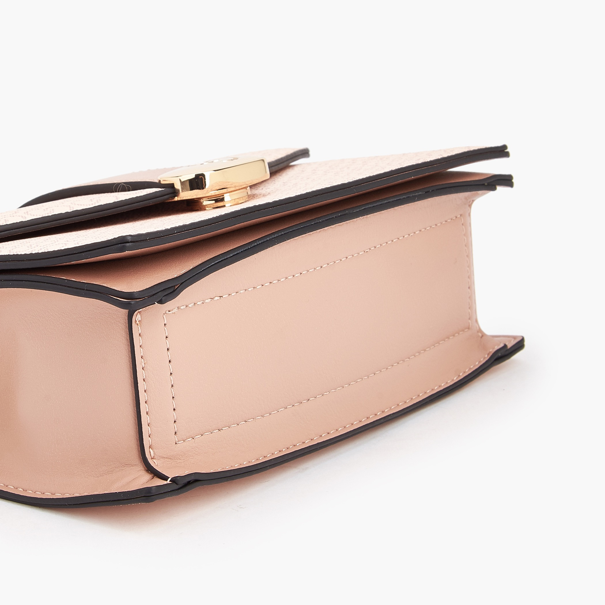 شنطة كروس بودي بحزام سلسلة وطبعات مونوجرام من سيليست-women-bagsandwallets-handbags-image-7