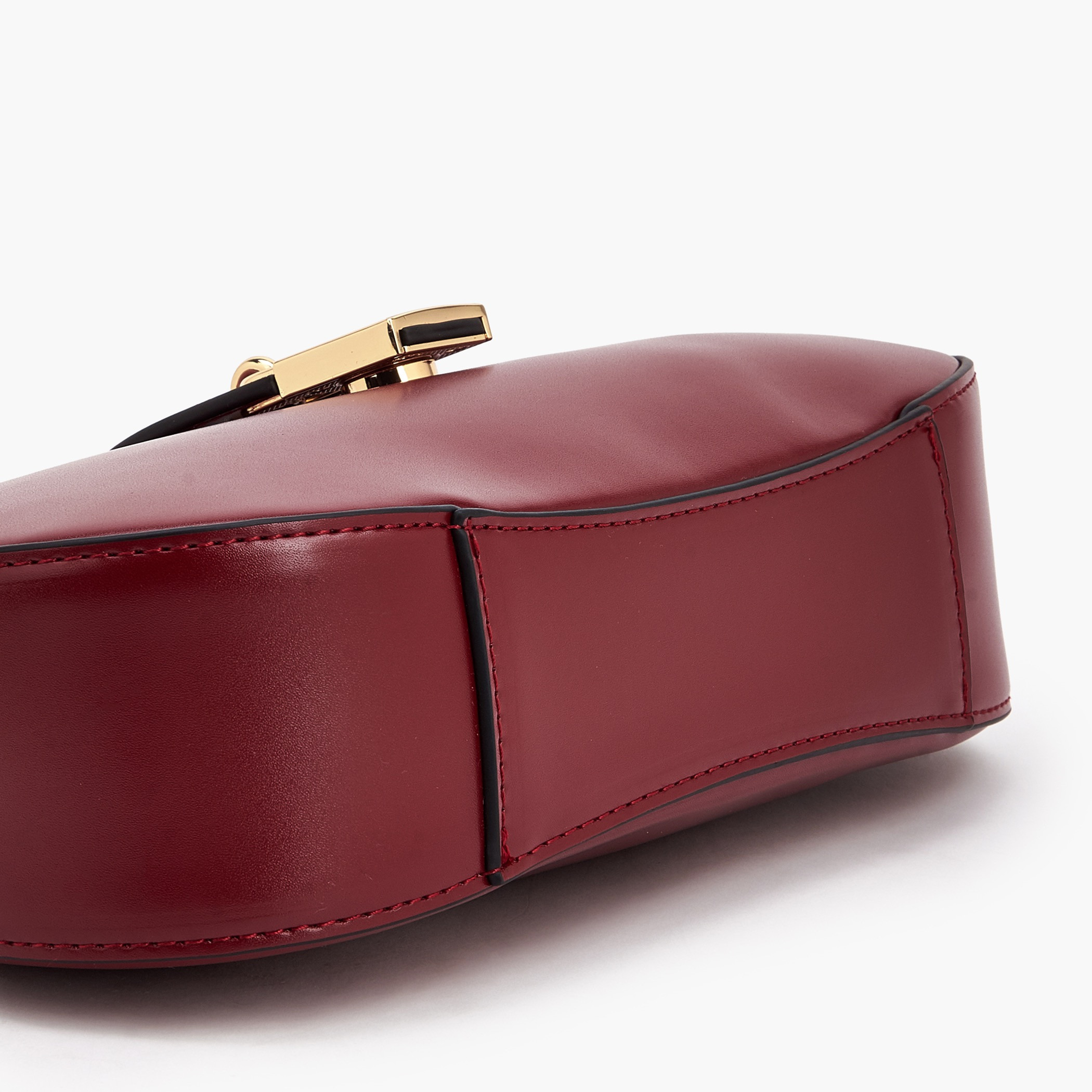 شنطة كتف سادة بمقبض قابل للتعديل من سيليست-women-bagsandwallets-handbags-image-7