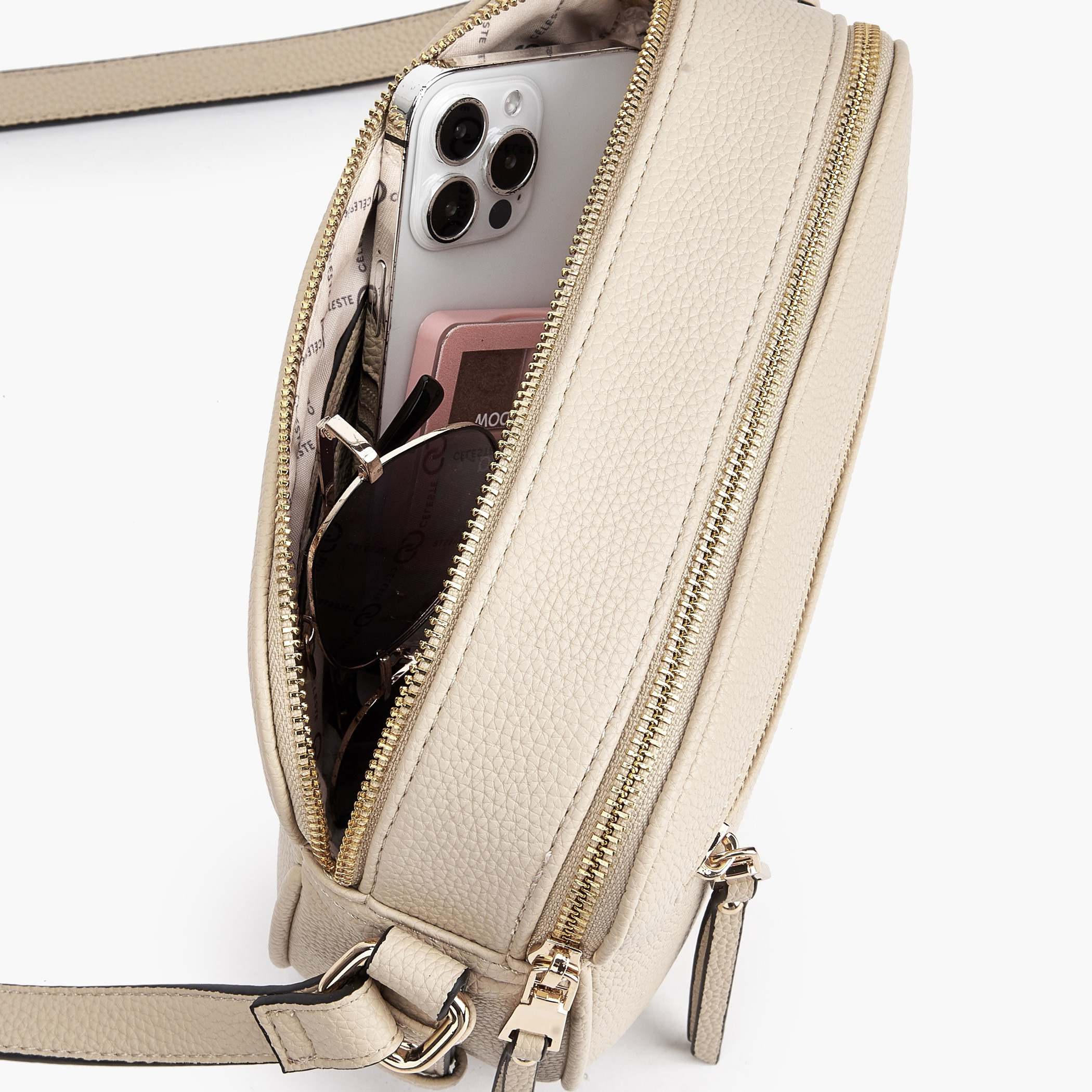 شنطة كروس بودي بارزة الملمس وحزام قابل للتعديل من سيليست-women-bagsandwallets-handbags-image-8