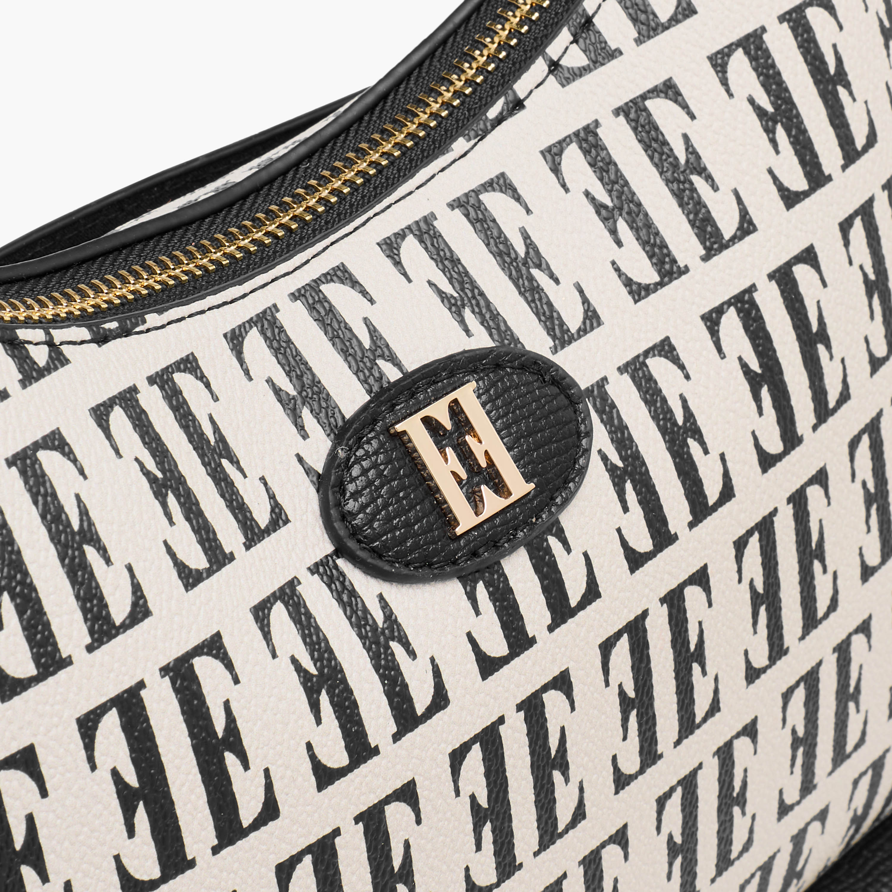 شنطة كتف بحزام قابل للفصل وطبعات مونوجرام من إيل-women-bagsandwallets-handbags-image-7