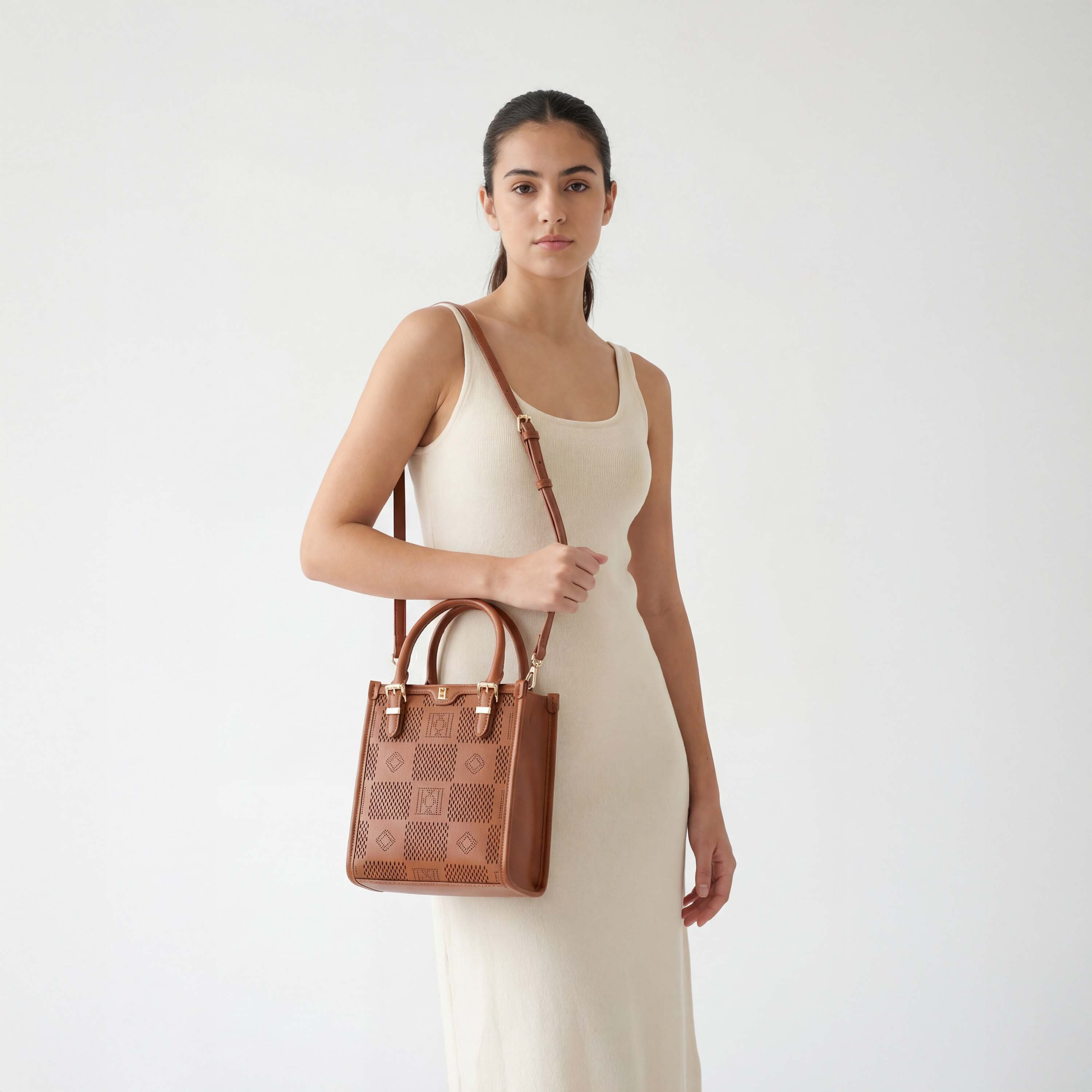 شنطة توتي بارزة الملمس بحزام قابل للفصل من إيل-women-bagsandwallets-handbags-image-3