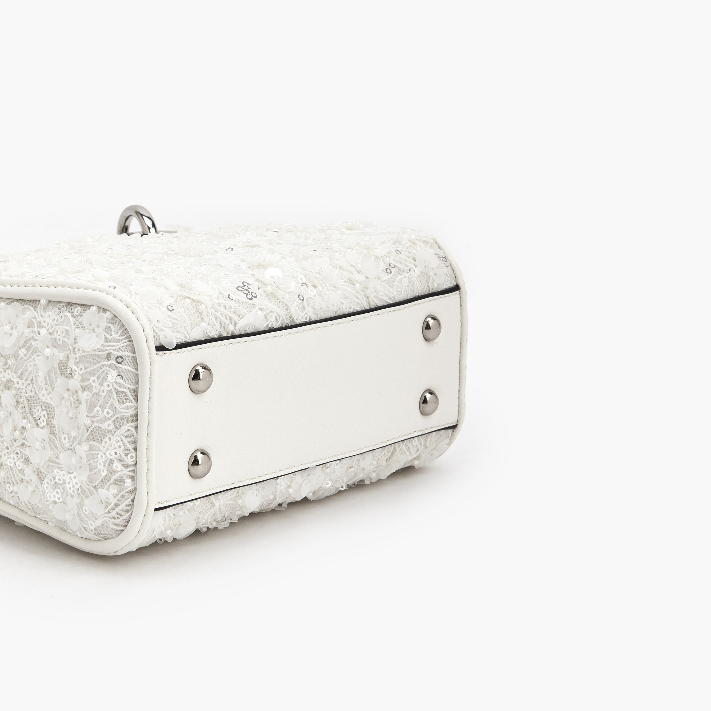 شنطة توتي بتفاصيل دانتيل مزينة ومقابض مزدوجة من سيليست-women-bagsandwallets-handbags-image-6
