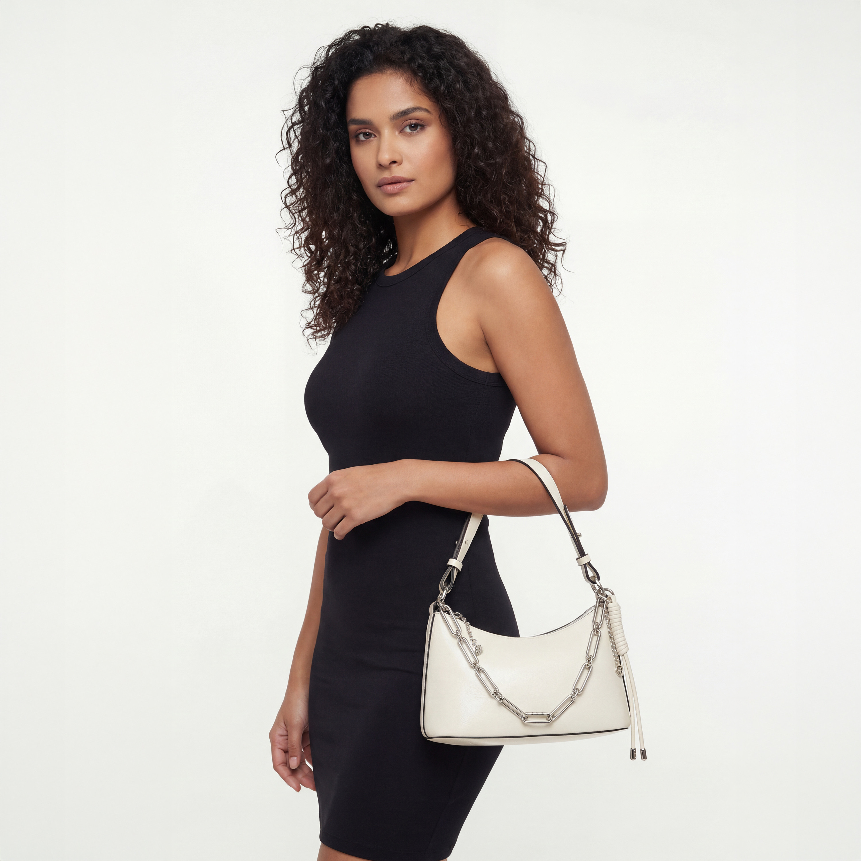 شنطة كروس بودي سادة بحزام سلسلة من سيليست-women-bagsandwallets-handbags-image-2