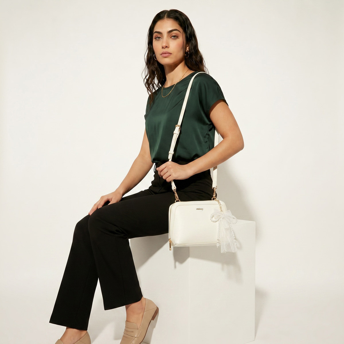شنطة كروس بودي بدلاية وحزام قابل للفصل من ميسي-women-bagsandwallets-handbags-image-2