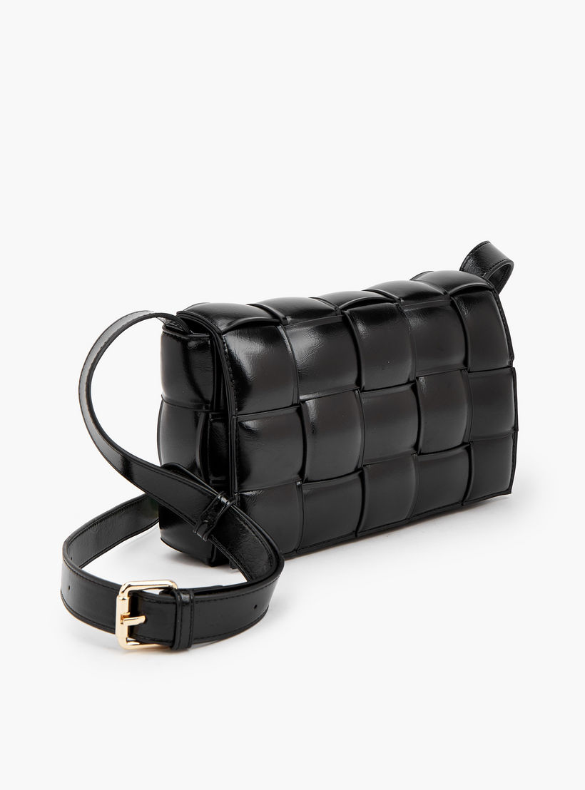 شنطة كروسبودي مبطنة بحزام قابل للتعديل من سيليست-women-bagsandwallets-handbags-image-4