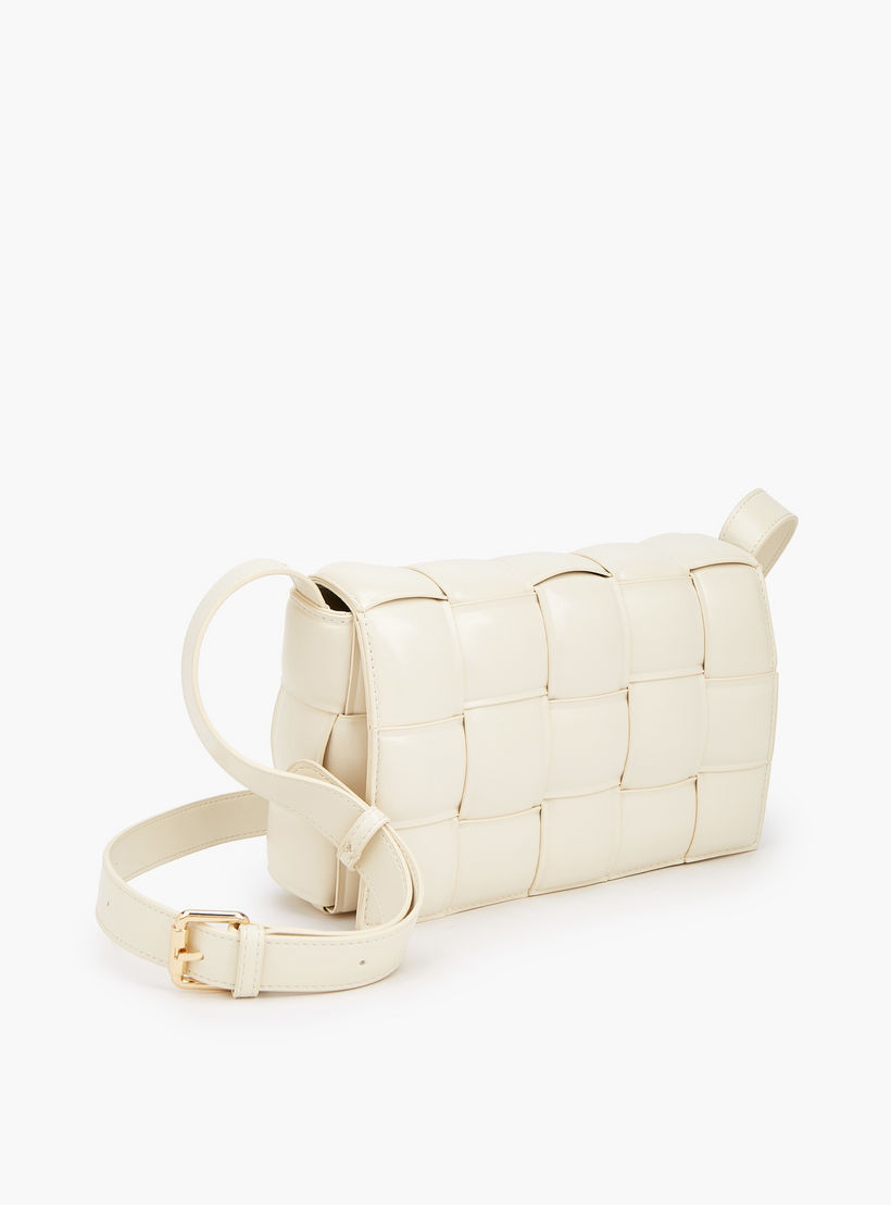 شنطة كروسبودي مبطنة بحزام قابل للتعديل من سيليست-women-bagsandwallets-handbags-image-4