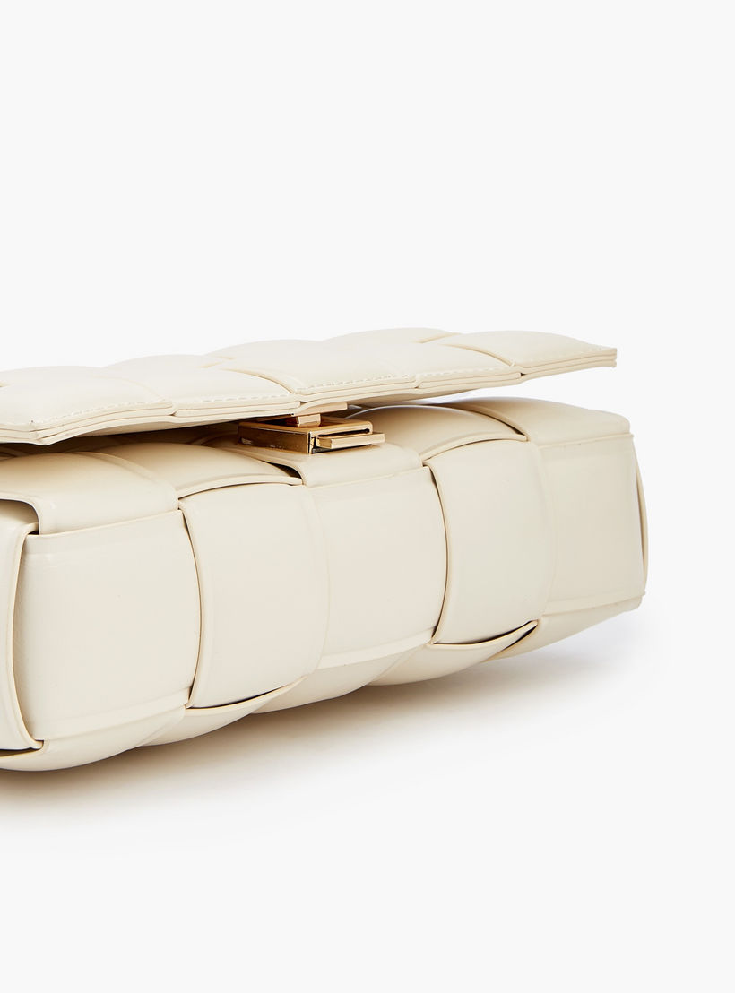 شنطة كروسبودي مبطنة بحزام قابل للتعديل من سيليست-women-bagsandwallets-handbags-image-7