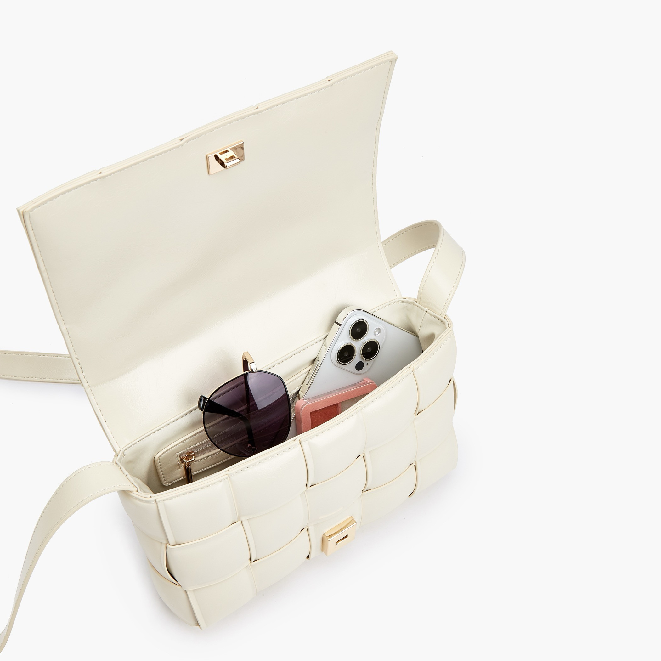 شنطة كروسبودي مبطنة بحزام قابل للتعديل من سيليست-women-bagsandwallets-handbags-image-8