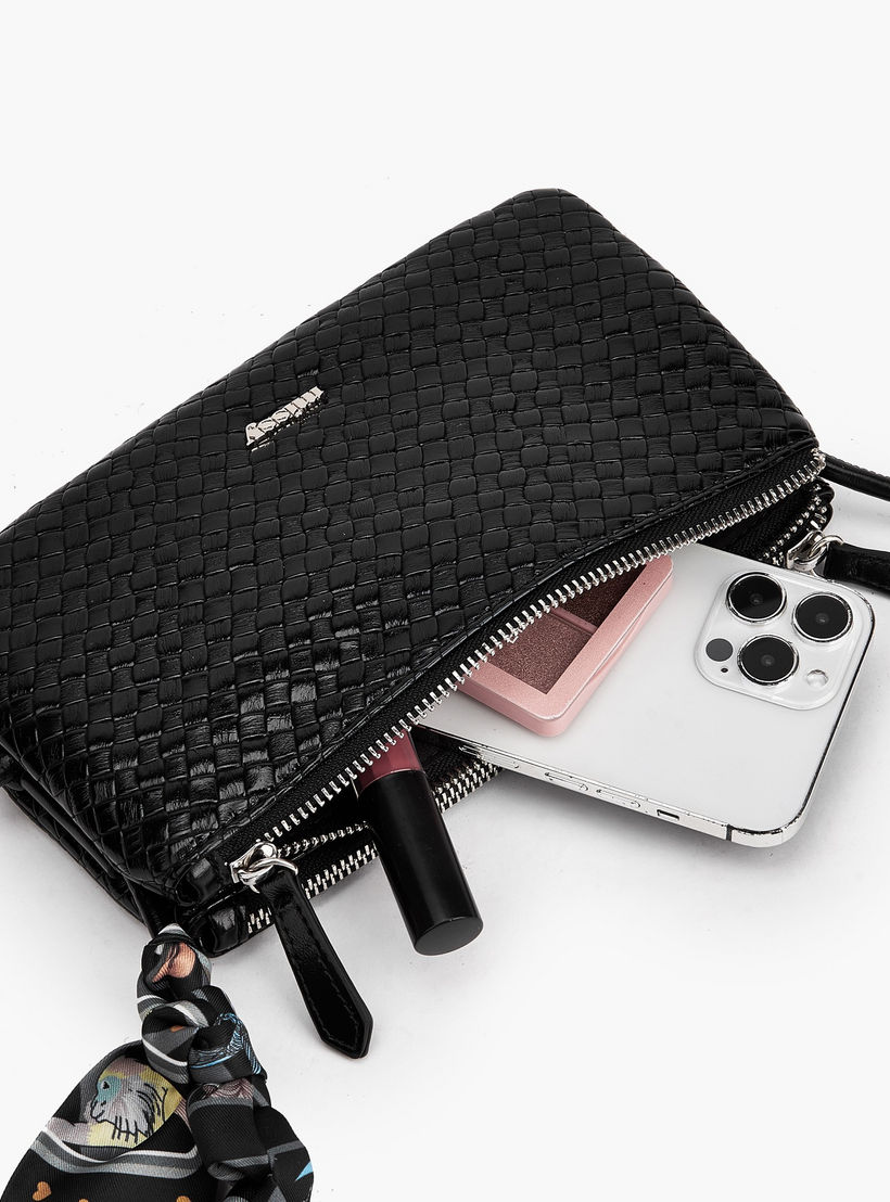 شنطة كروس بودي بارزة الملمس بحزام من ميسي-women-bagsandwallets-handbags-image-8
