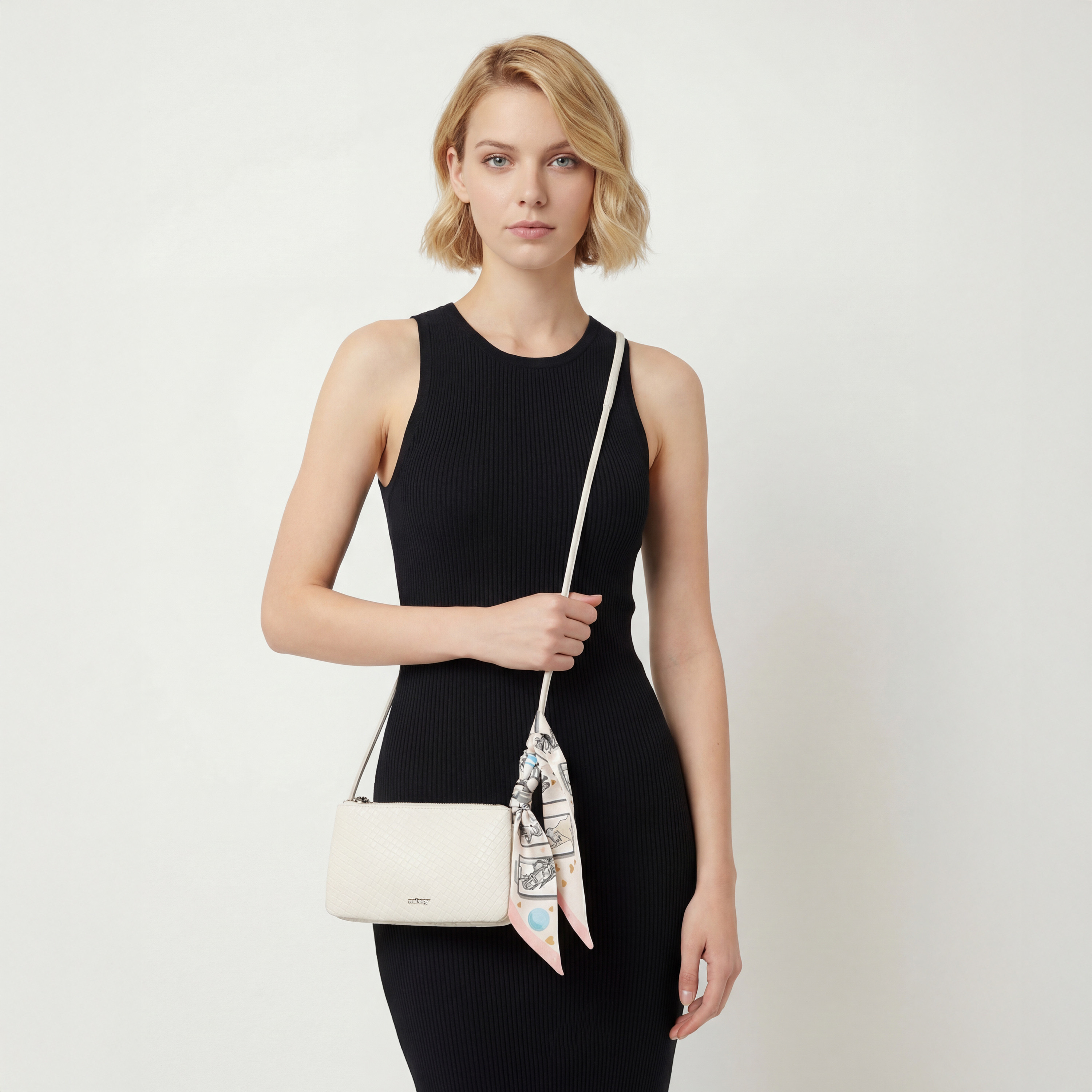 شنطة كروس بودي بارزة الملمس بحزام من ميسي-women-bagsandwallets-handbags-image-2