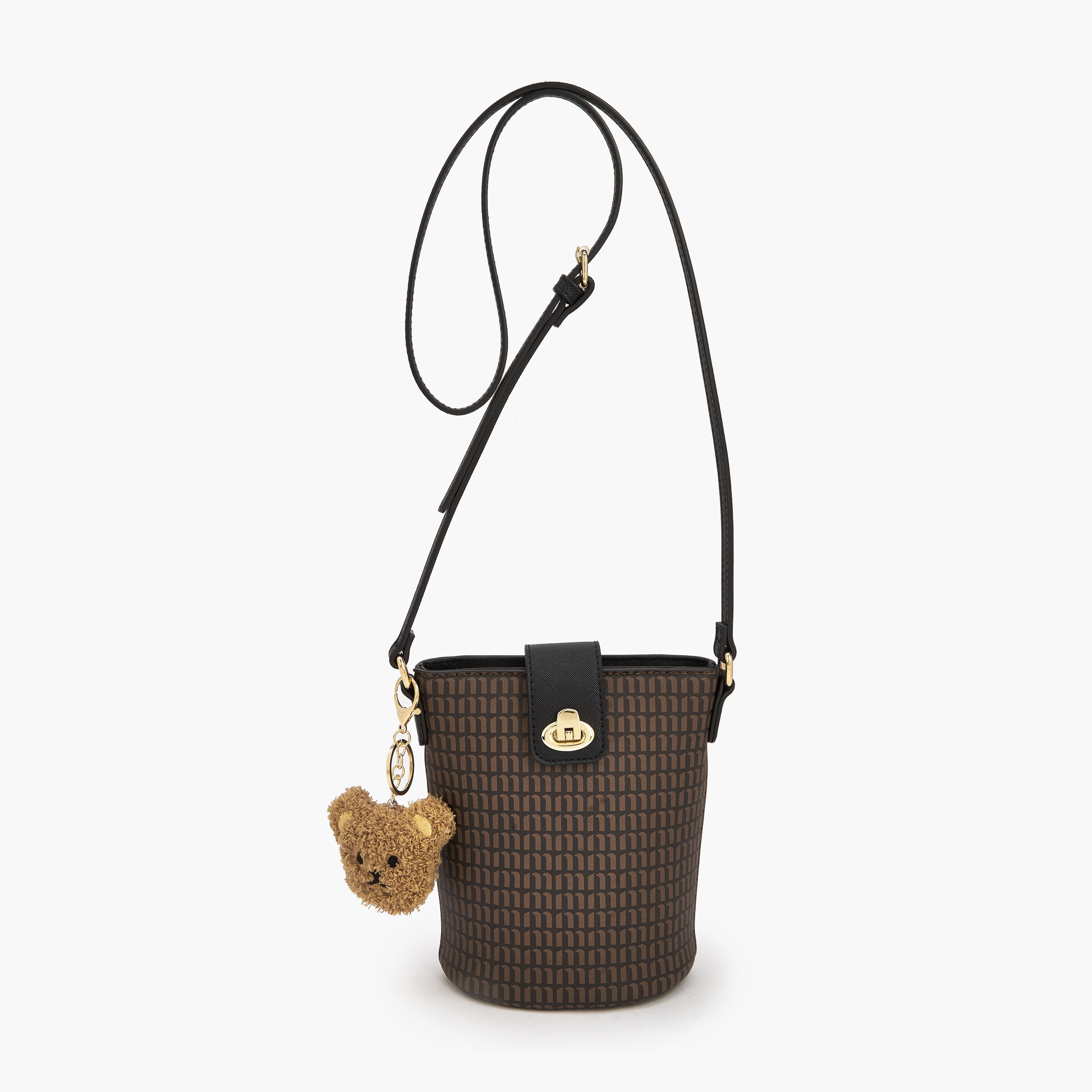 شنطة كروس بودي بطية إغلاق وطبعات مونوجرام من ميسي-women-bagsandwallets-handbags-image-1