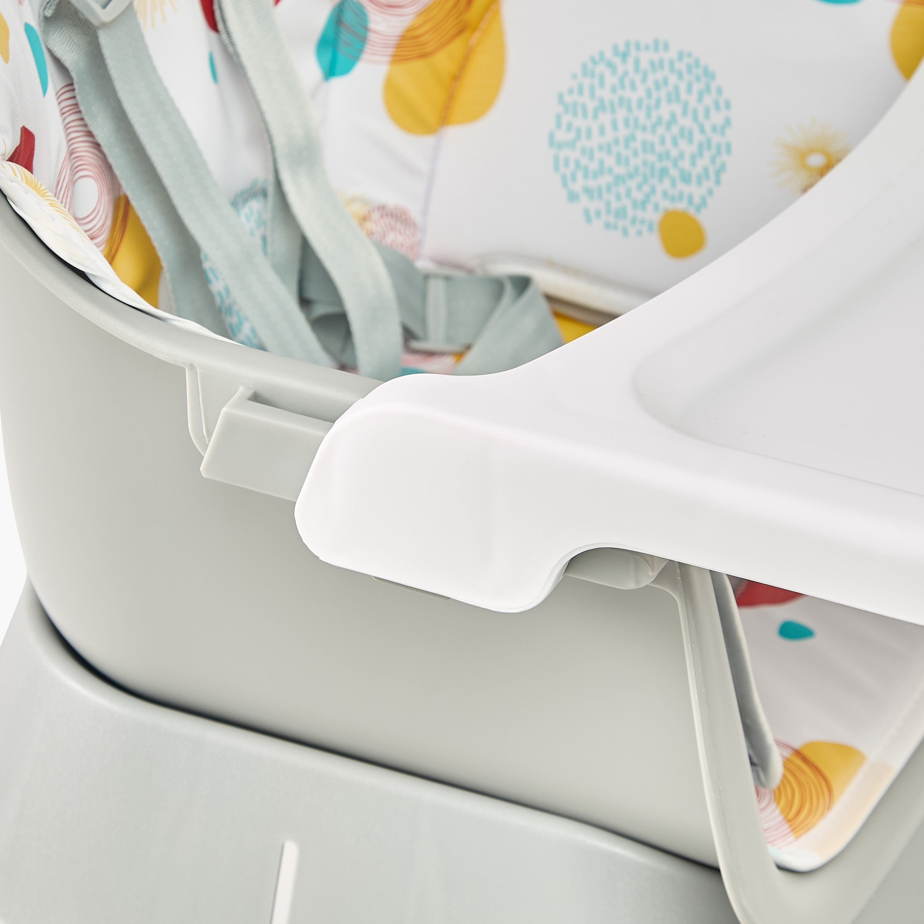 Juniors Highchair with Removable Tray-baby-feeding-highchairsandboosters-image-9