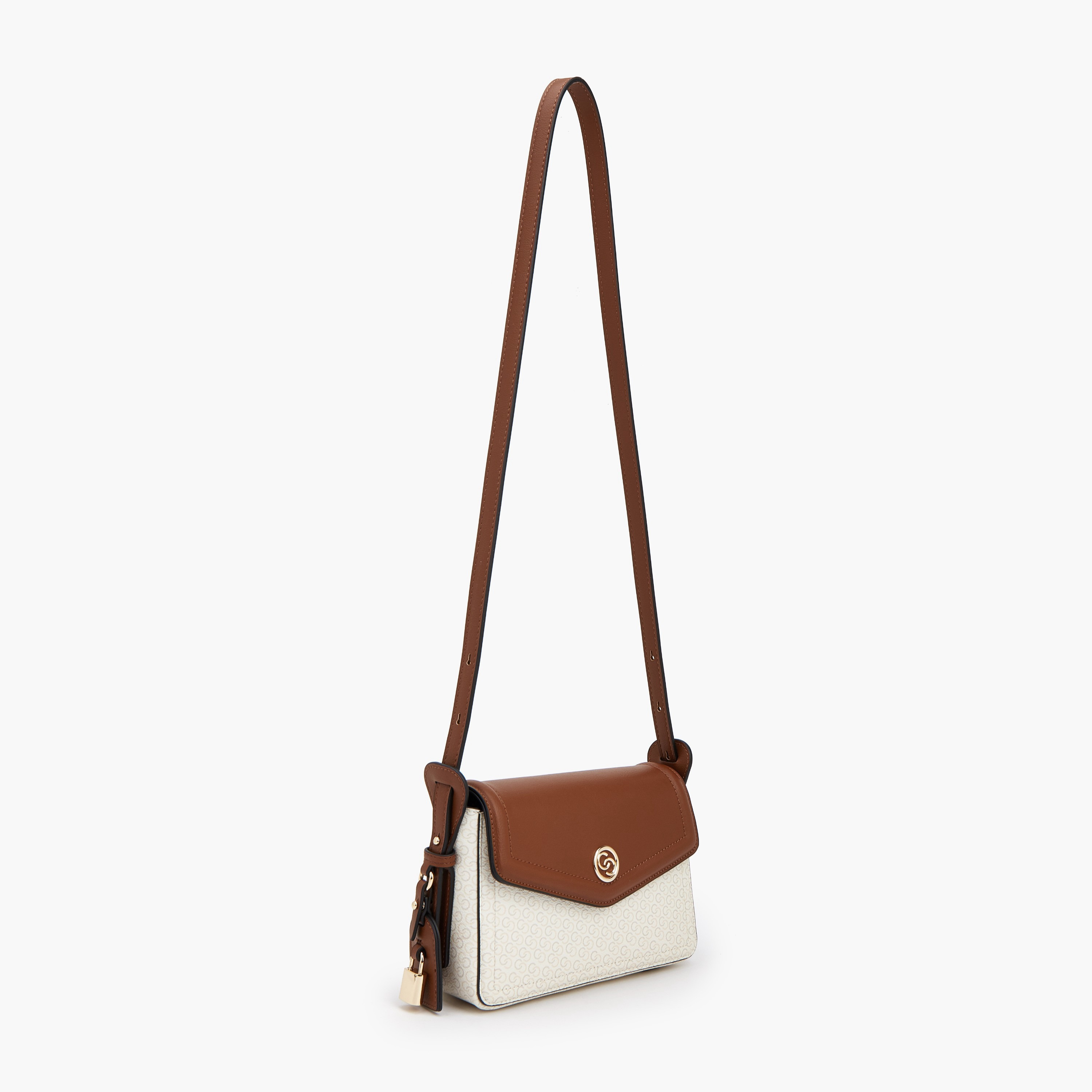 شنطة كروس بودي بطبعات مونوجرام بحزام قابل للتعديل من سيليست-women-bagsandwallets-handbags-image-3
