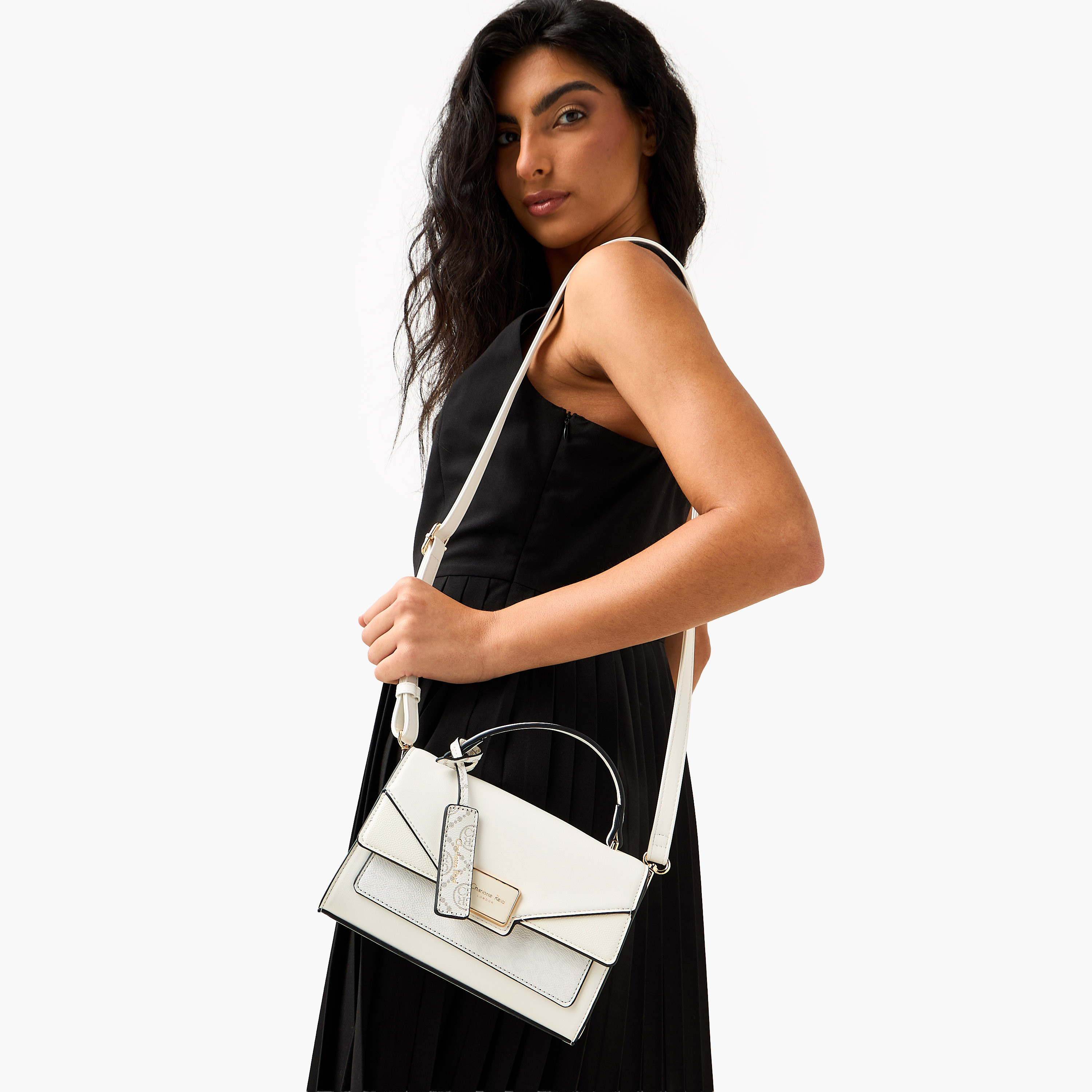 شنطة كروس بودي بطبعات مع زر إغلاق مغناطيسي من شارلوت ريد-women-bagsandwallets-handbags-image-2