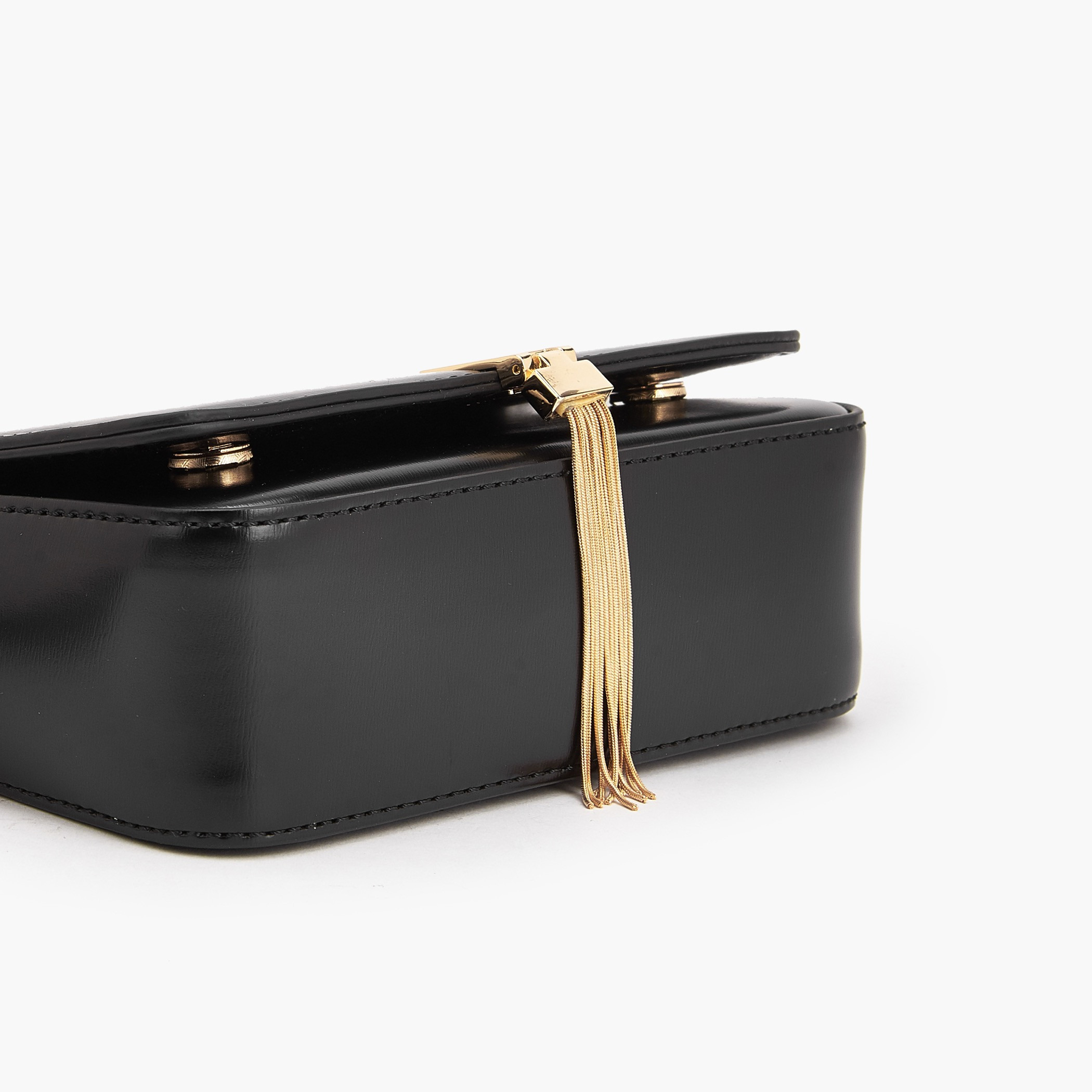 شنطة كروس بودي بحزام قابل للتعديل وشراشيب من سيليست-women-bagsandwallets-handbags-image-6