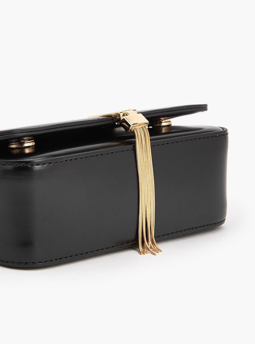 شنطة كروس بودي بحزام قابل للتعديل وشراشيب من سيليست-women-bagsandwallets-handbags-image-6