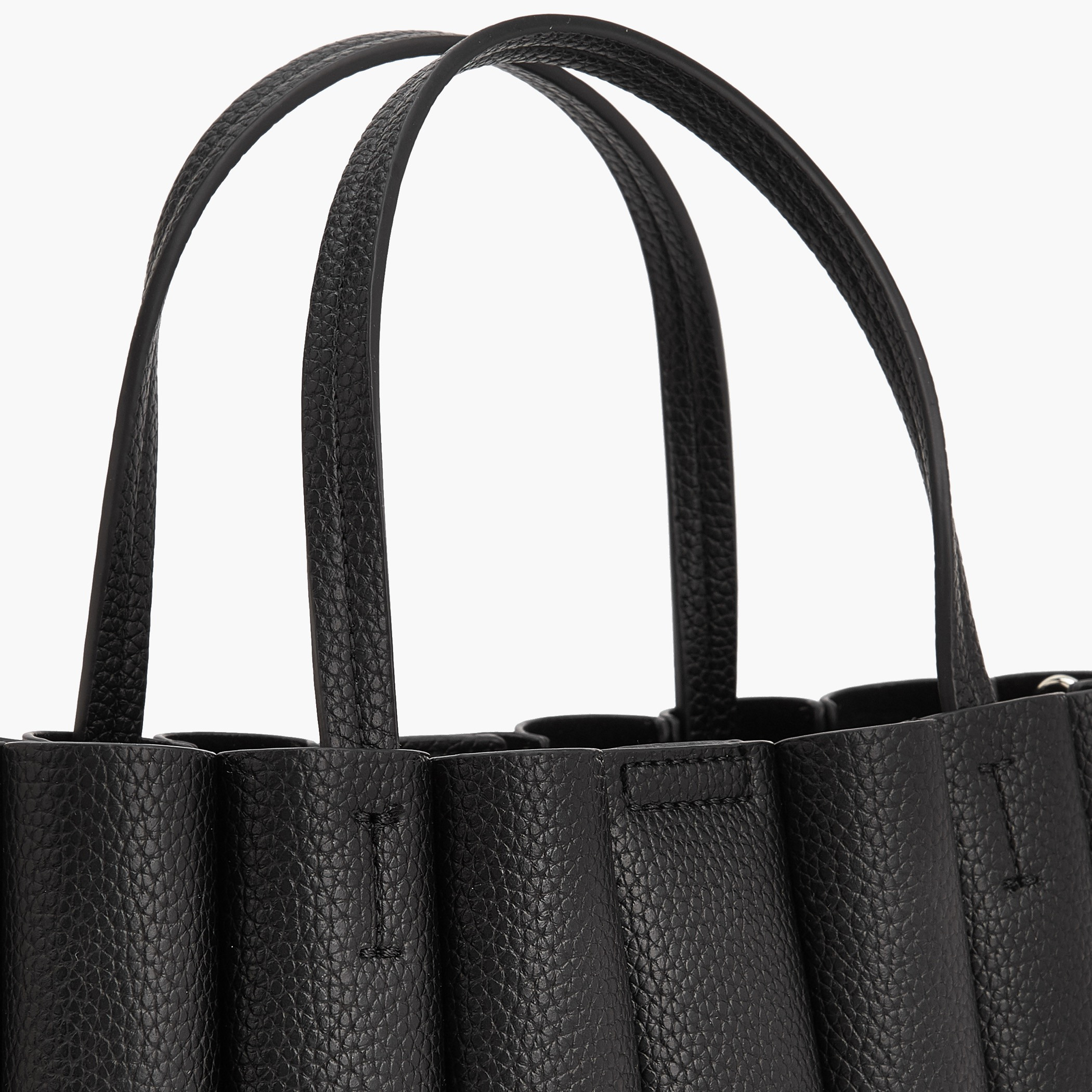 شنطة توتي بكسرات مع شنطة صغيرة من سيليست-women-bagsandwallets-handbags-image-7