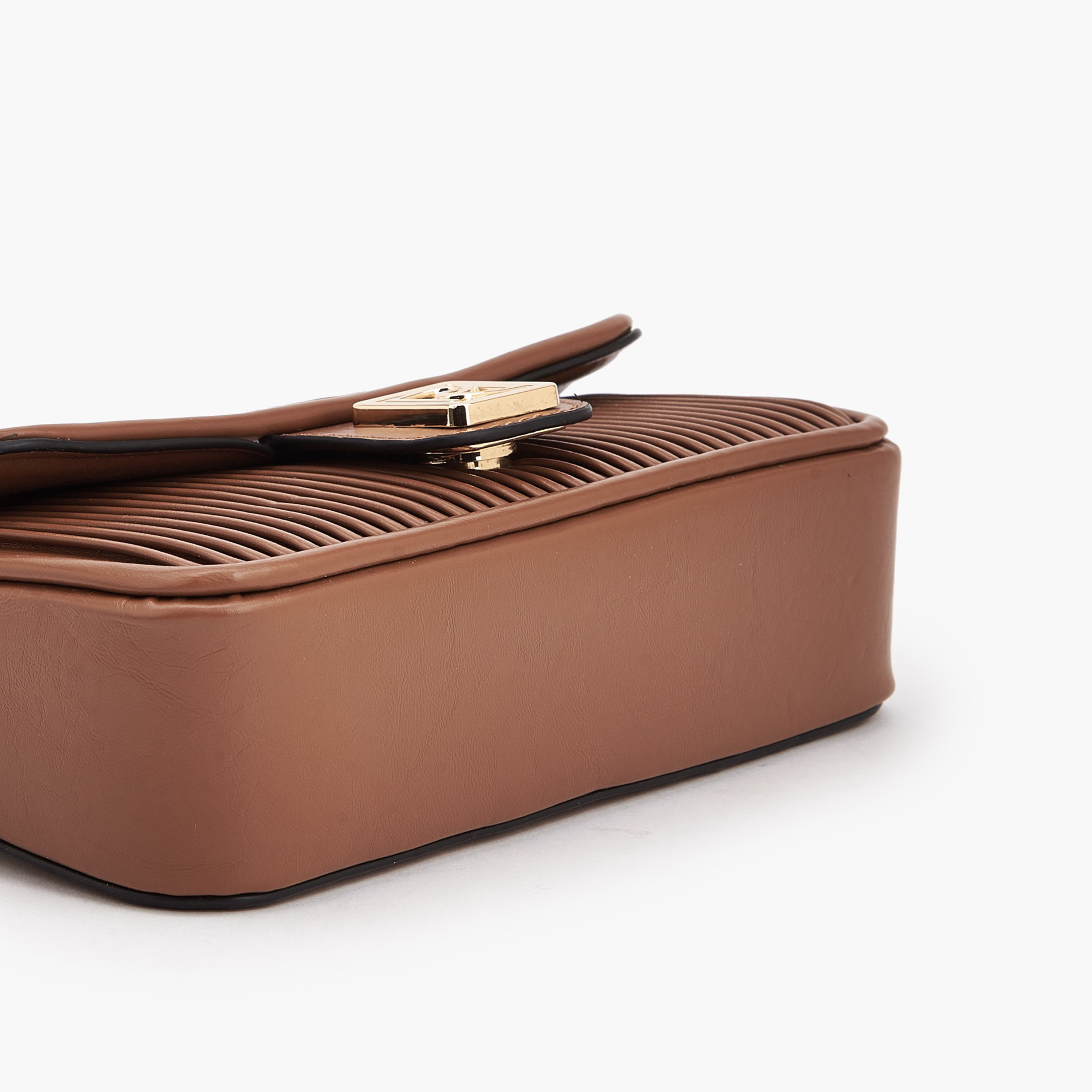 شنطة كروس بودي بكسرات وحزام سلسلة من بابريكا-women-bagsandwallets-handbags-image-7