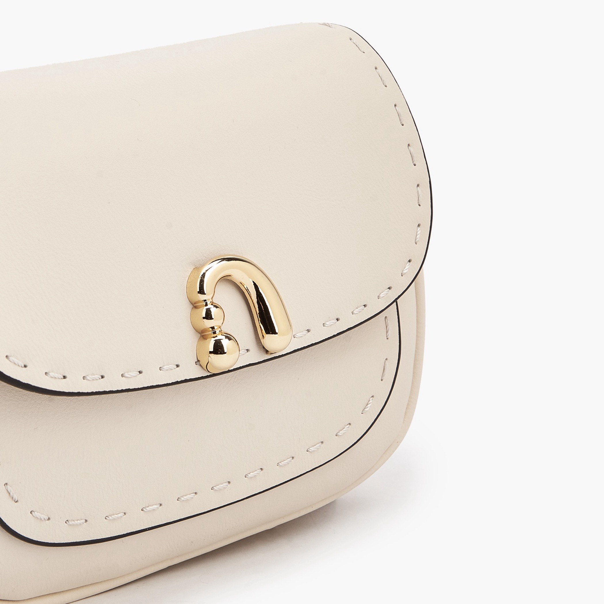 Paprika Solid Crossbody Bag with Adjustable Strap-women-bagsandwallets-handbags-image-6