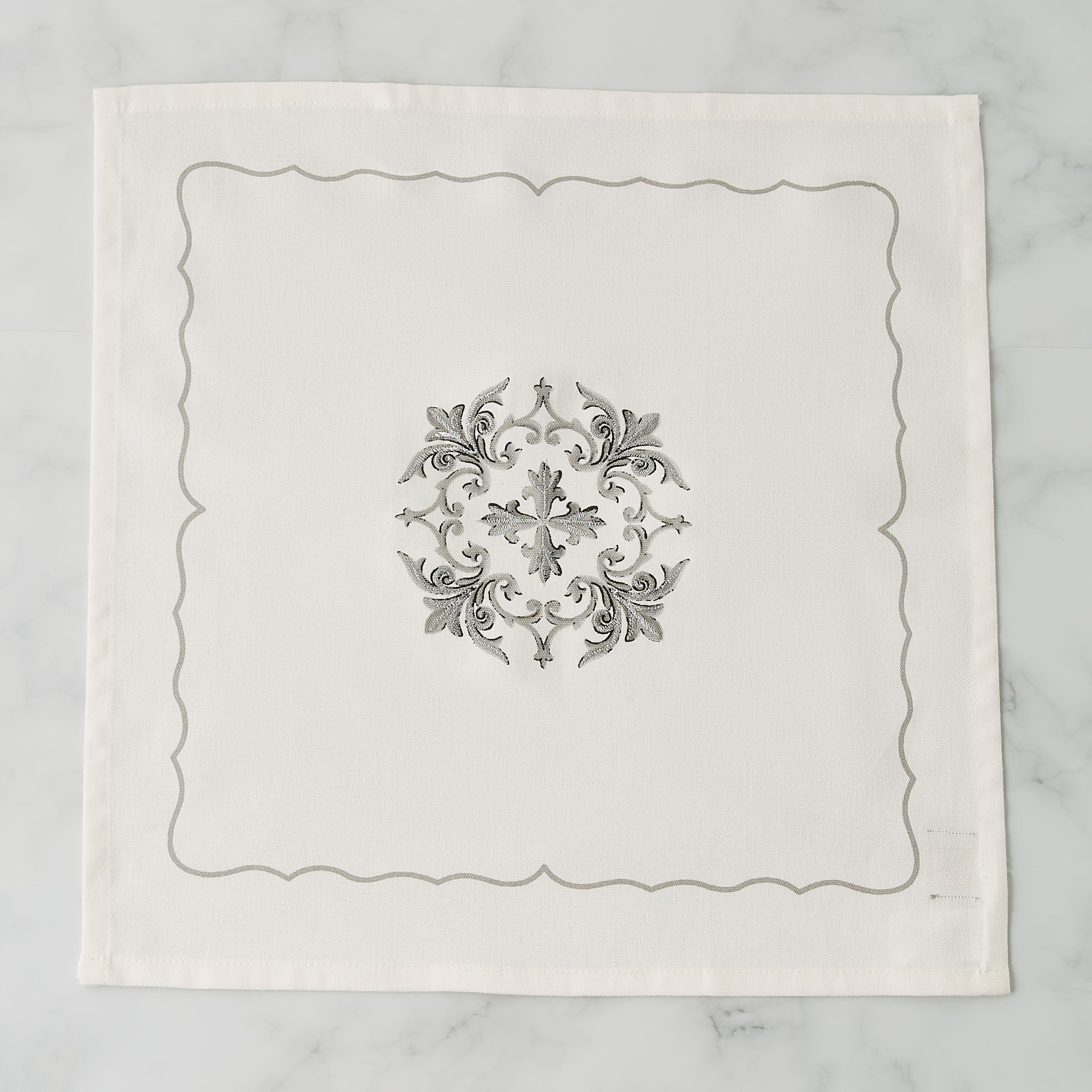 Gia Como 4-Piece Floral Print Napkin Set - 45x45 cms-household-dining-tablelinen-napkinsandaccessories-image-2