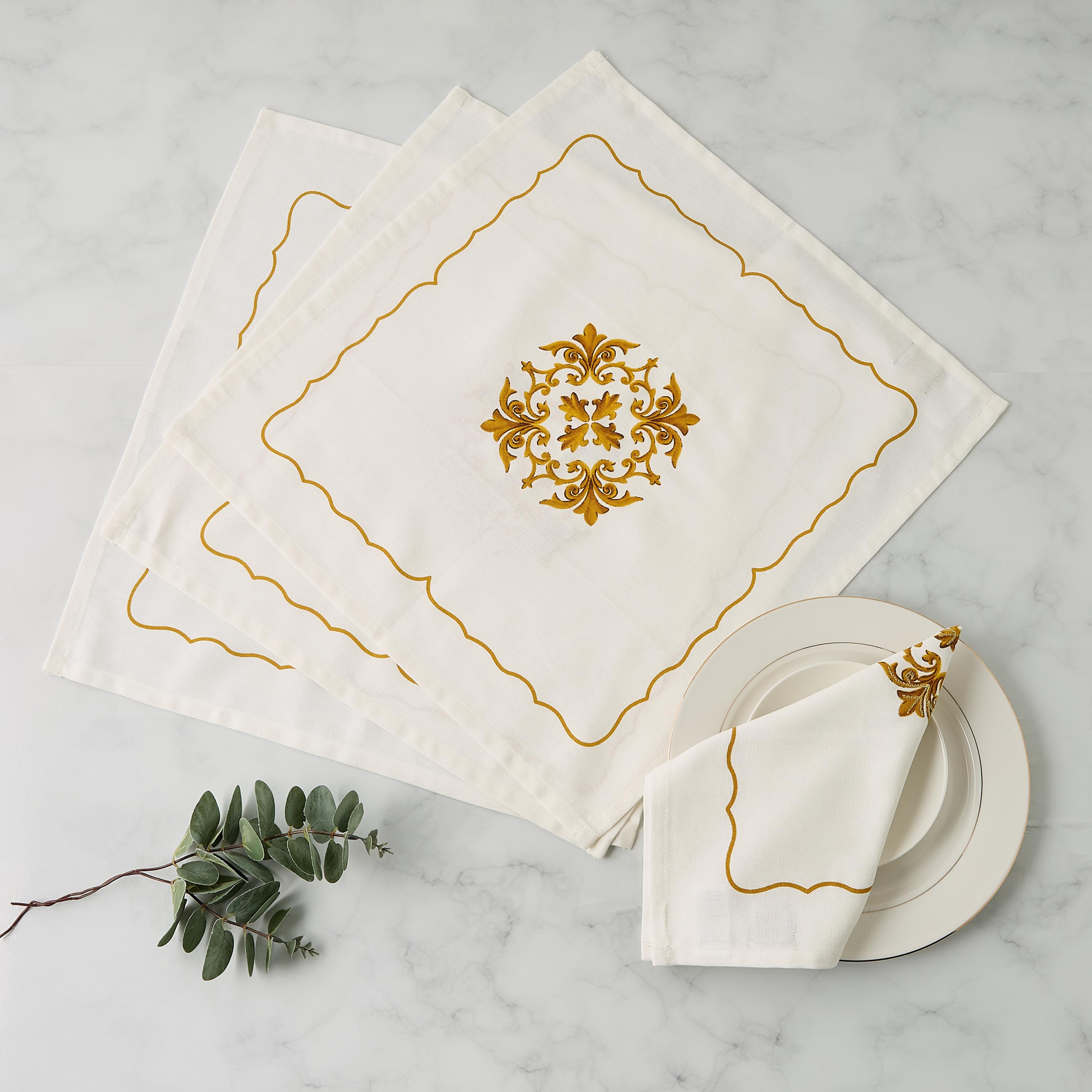 Gia Como 4-Piece Floral Print Napkin Set - 45x45 cms-household-dining-tablelinen-napkinsandaccessories-image-1