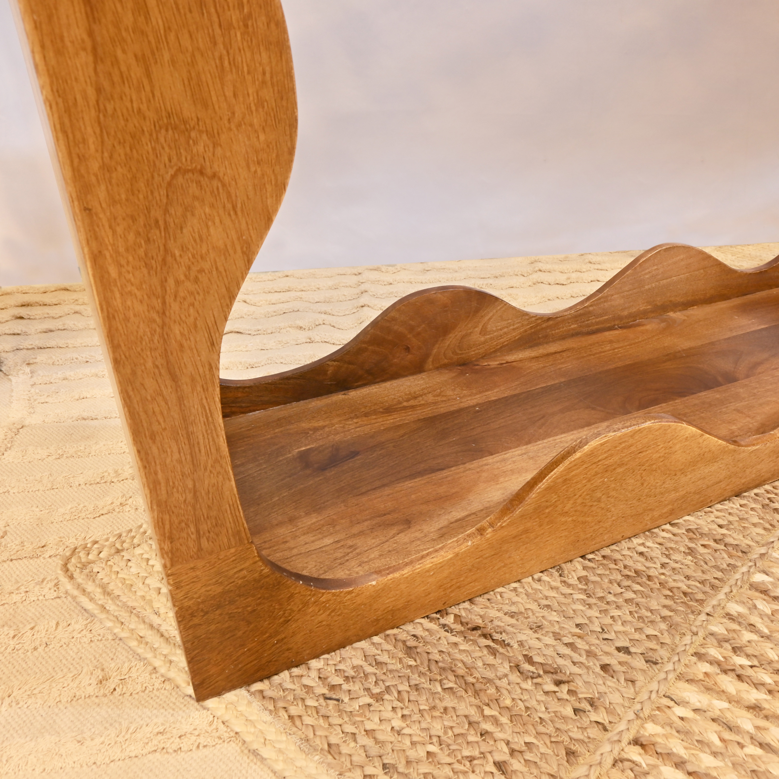 طاولة كونسول خشبية بتصميم مموج-furniture-livingroom-coffeetables-image-2