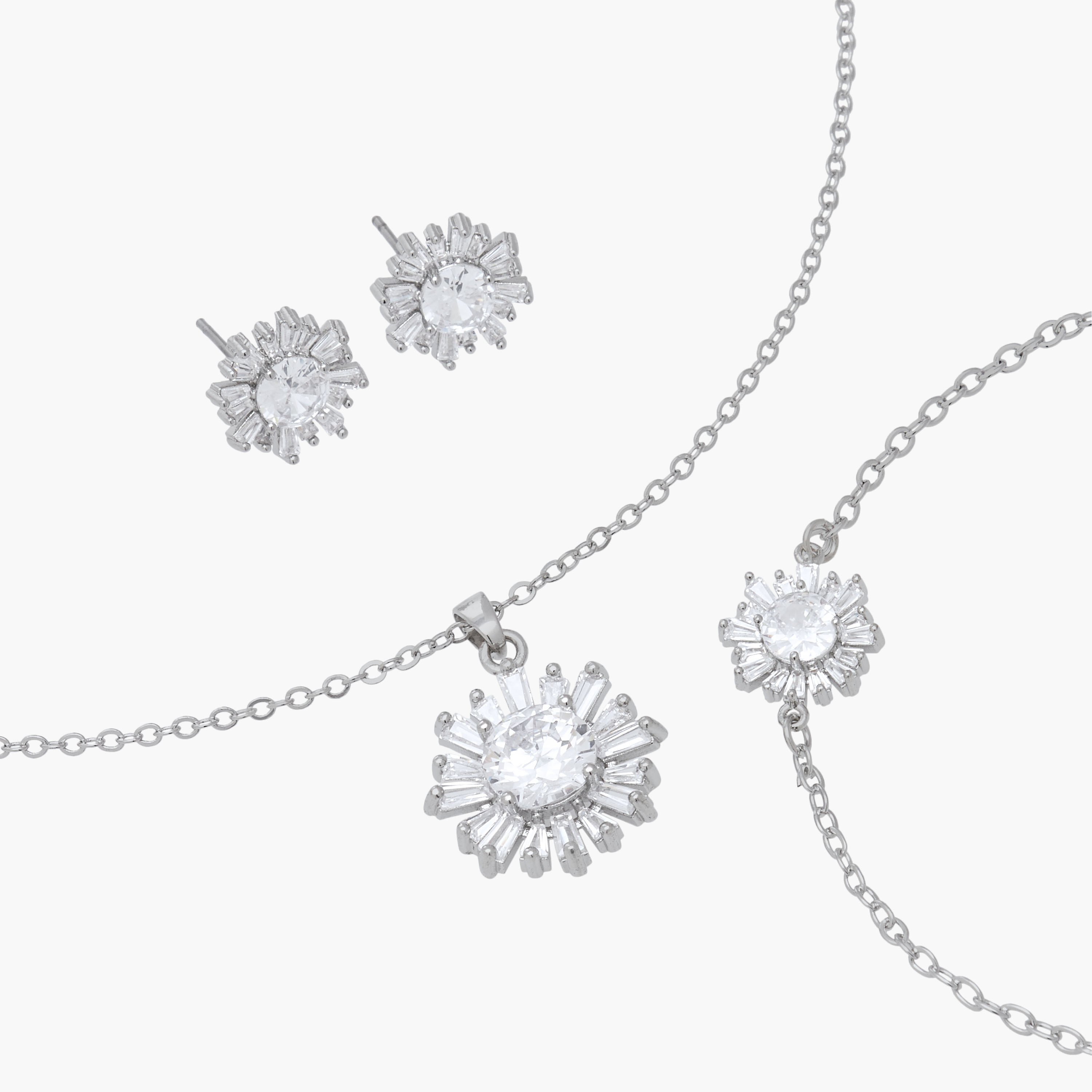 طقم عقد بدلاية وسوار وحلقان مزينة بزركون مكعب - 3 قطع-women-watchesandjewellery-jewellery-jewellerysets-image-4