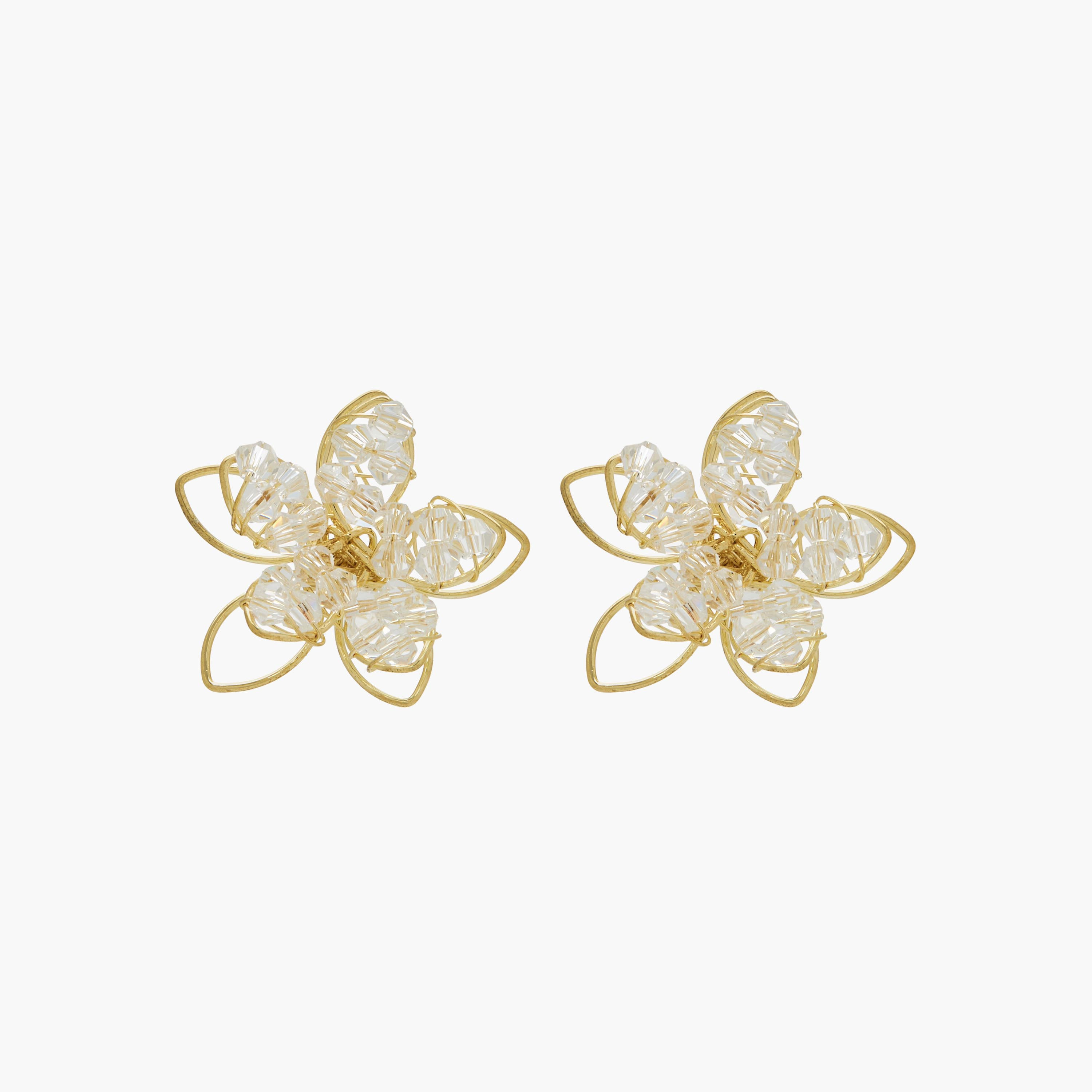 حلق زهري بتزيينات خرز وبلون ذهبي ومكبس إغلاق خلفي-women-watchesandjewellery-jewellery-earrings-image-1