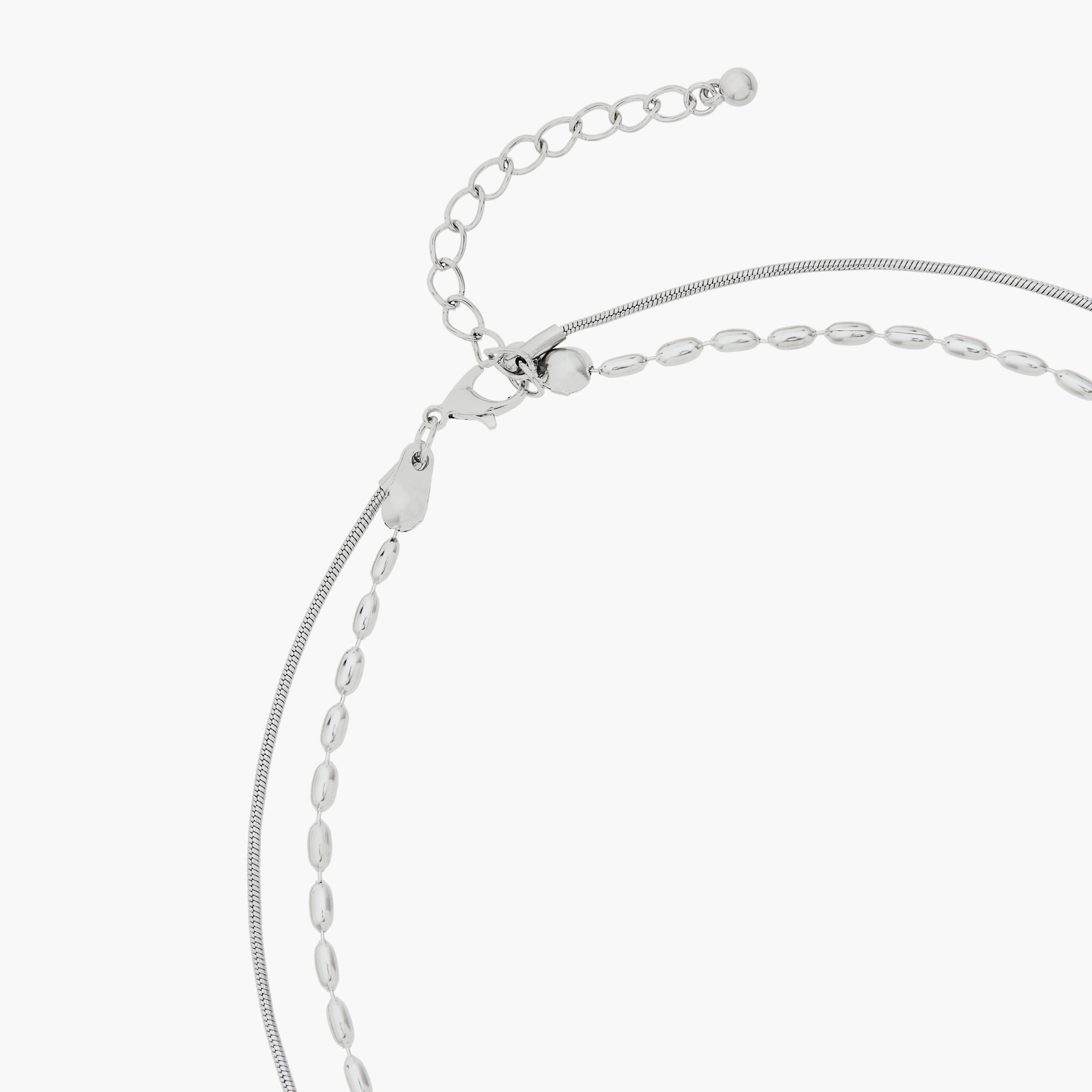 عقد فضي اللون بطبقات وبتزيينات لؤلؤ-women-watchesandjewellery-jewellery-necklacesandpendants-image-4