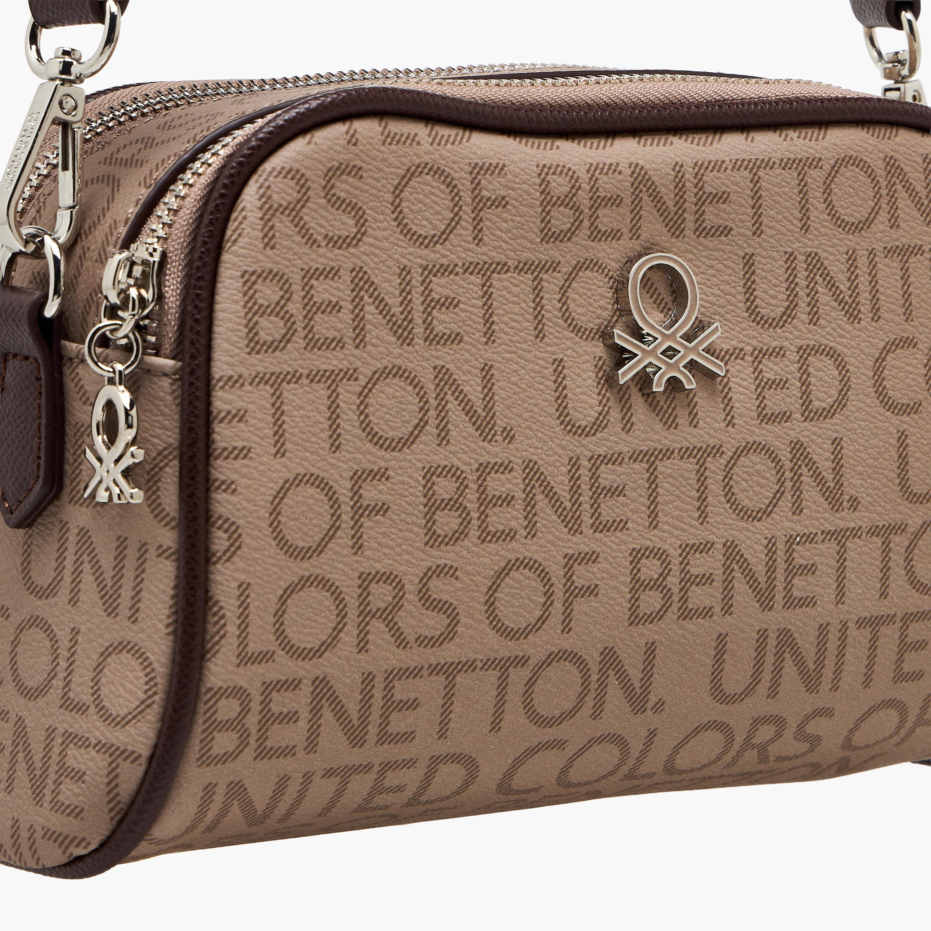 شنطة كروس بودي مع محفظة بطبعات مونوجرام من يونايتد كلرز أوف بينيتون-women-bagsandwallets-handbags-image-6