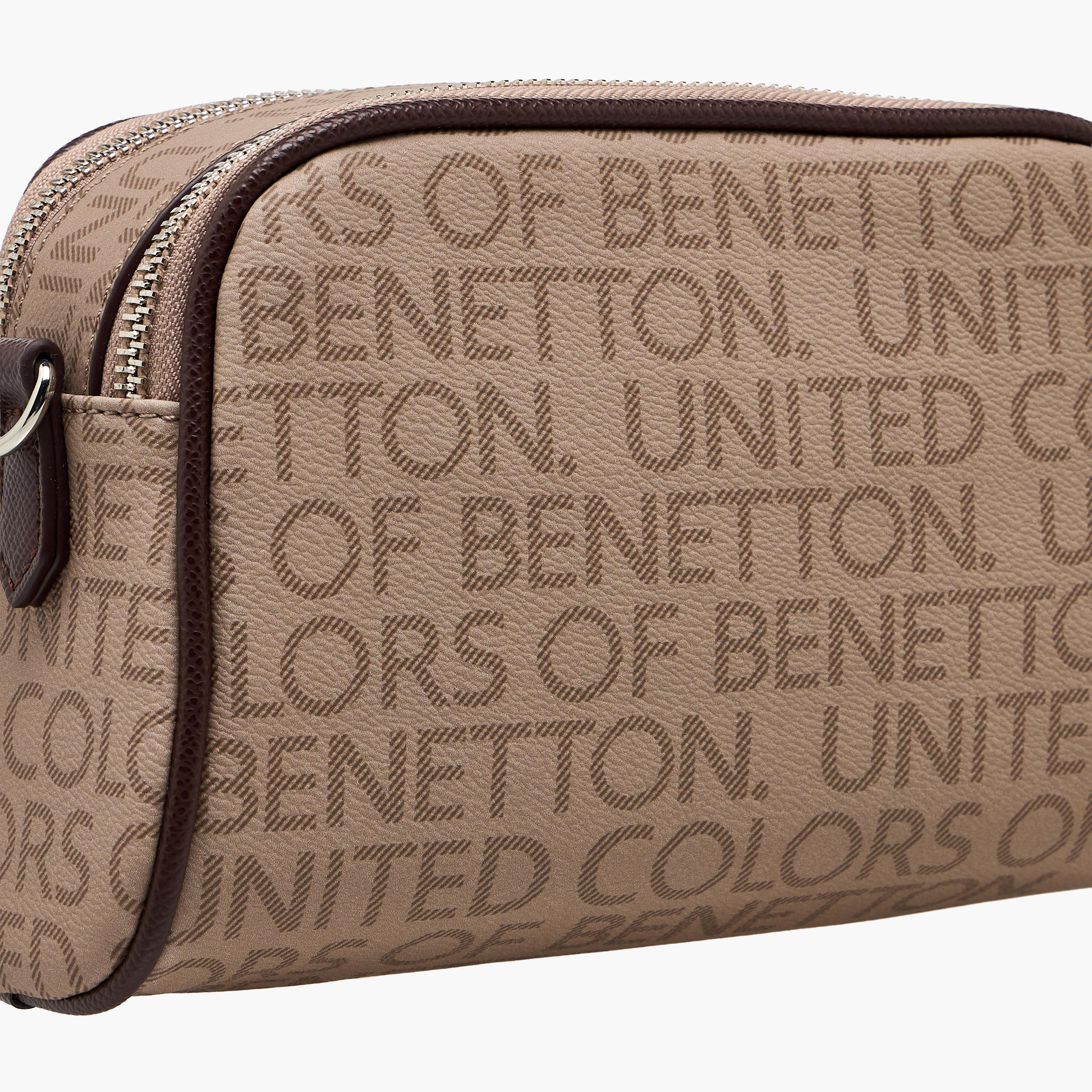 شنطة كروس بودي مع محفظة بطبعات مونوجرام من يونايتد كلرز أوف بينيتون-women-bagsandwallets-handbags-image-7