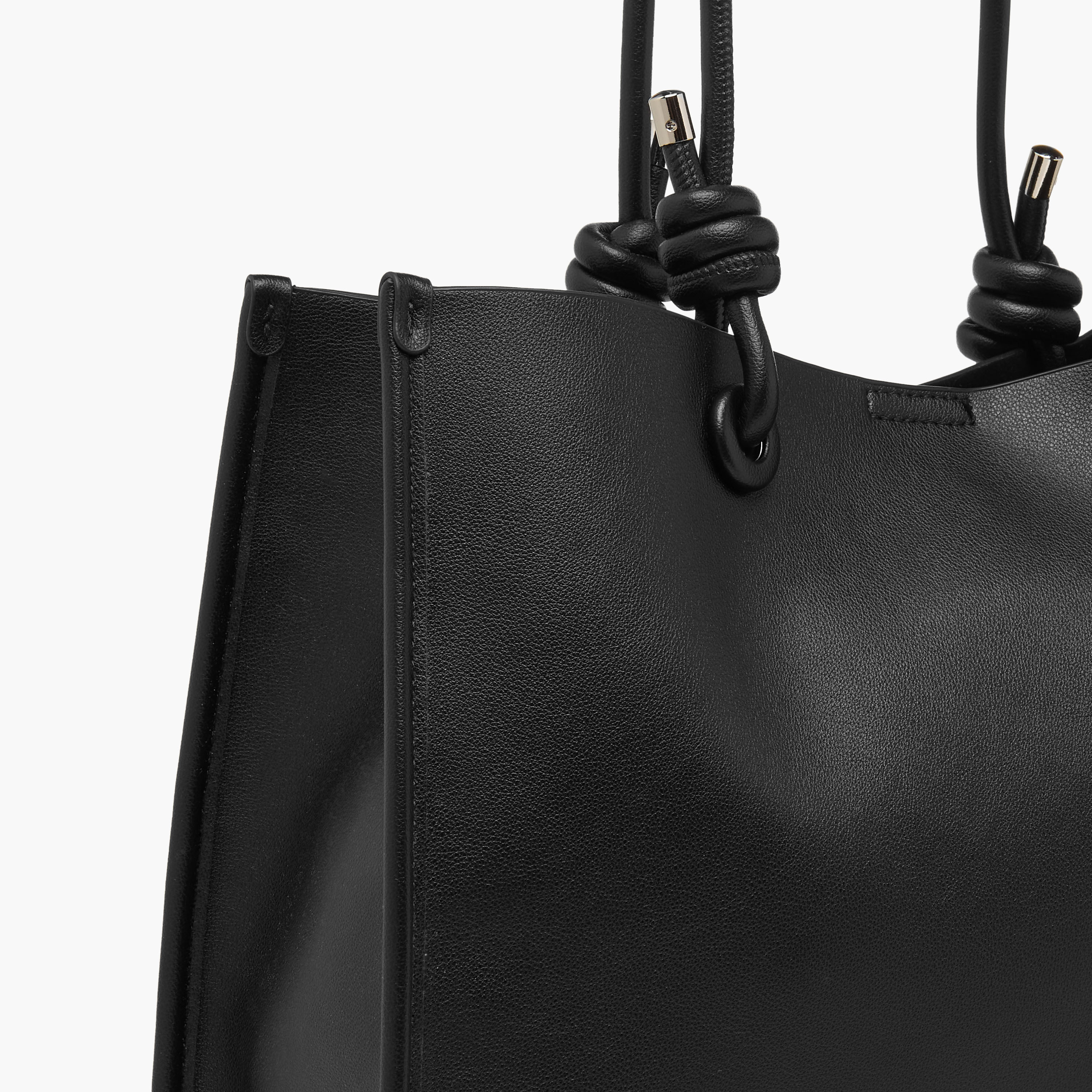 شنطة توت بمقبض مزدوج وبتفاصيل دلاية من يونايتد كلرز أوف بينيتون-women-bagsandwallets-handbags-image-6