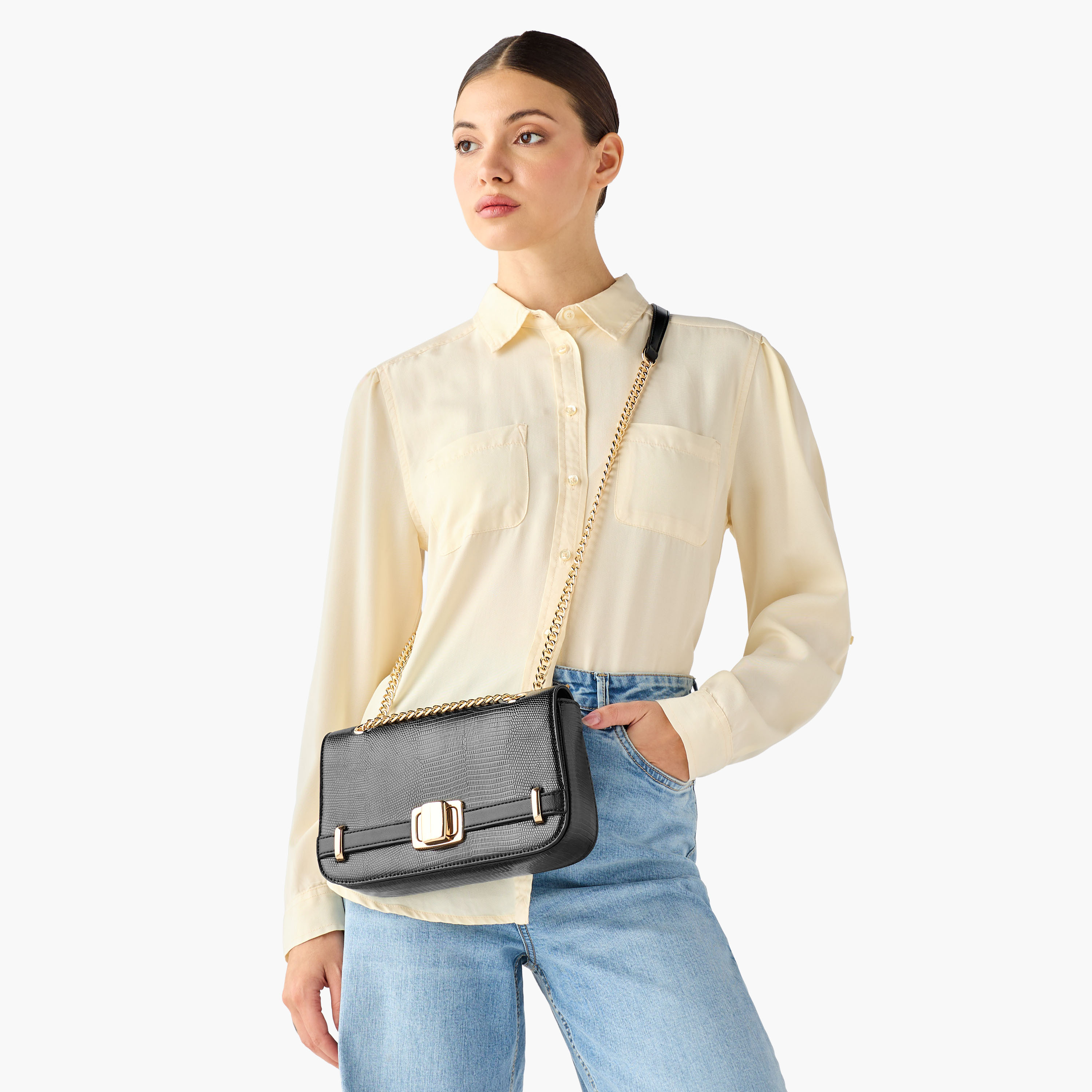 شنطة كروس بودي بارزة الملمس وحزام سلسلة للنساء من ساشا جول-women-bagsandwallets-handbags-image-4