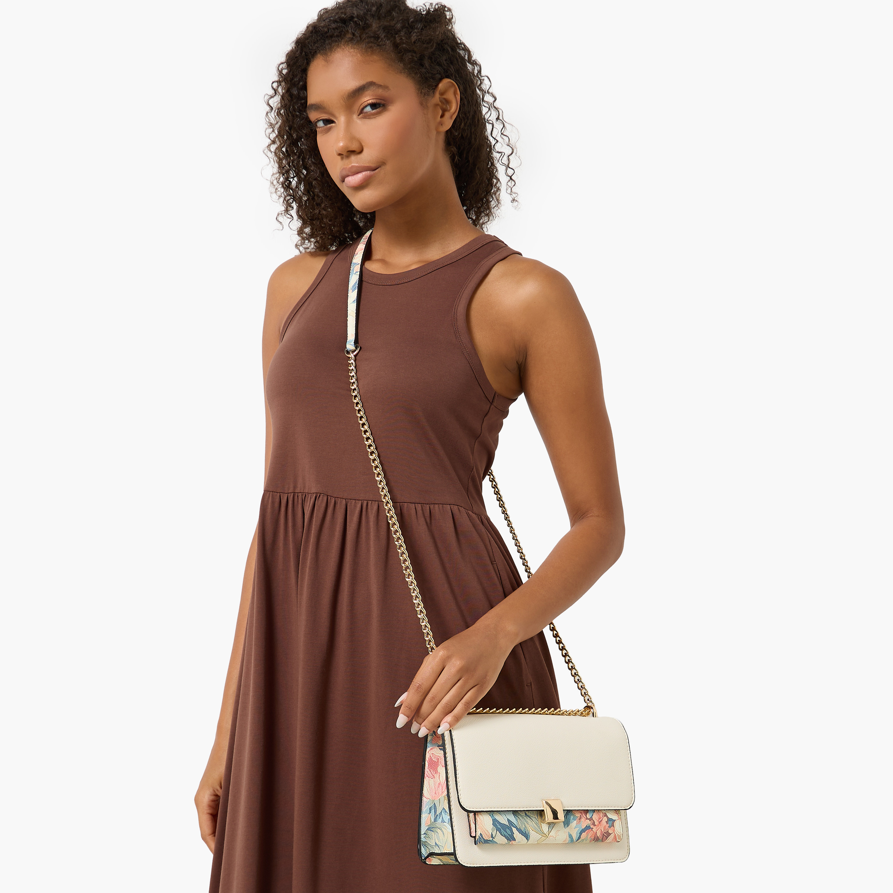 شنطة كروس بودي بطبعات زهور وحزام سلسلة من ساشا-women-bagsandwallets-handbags-image-8