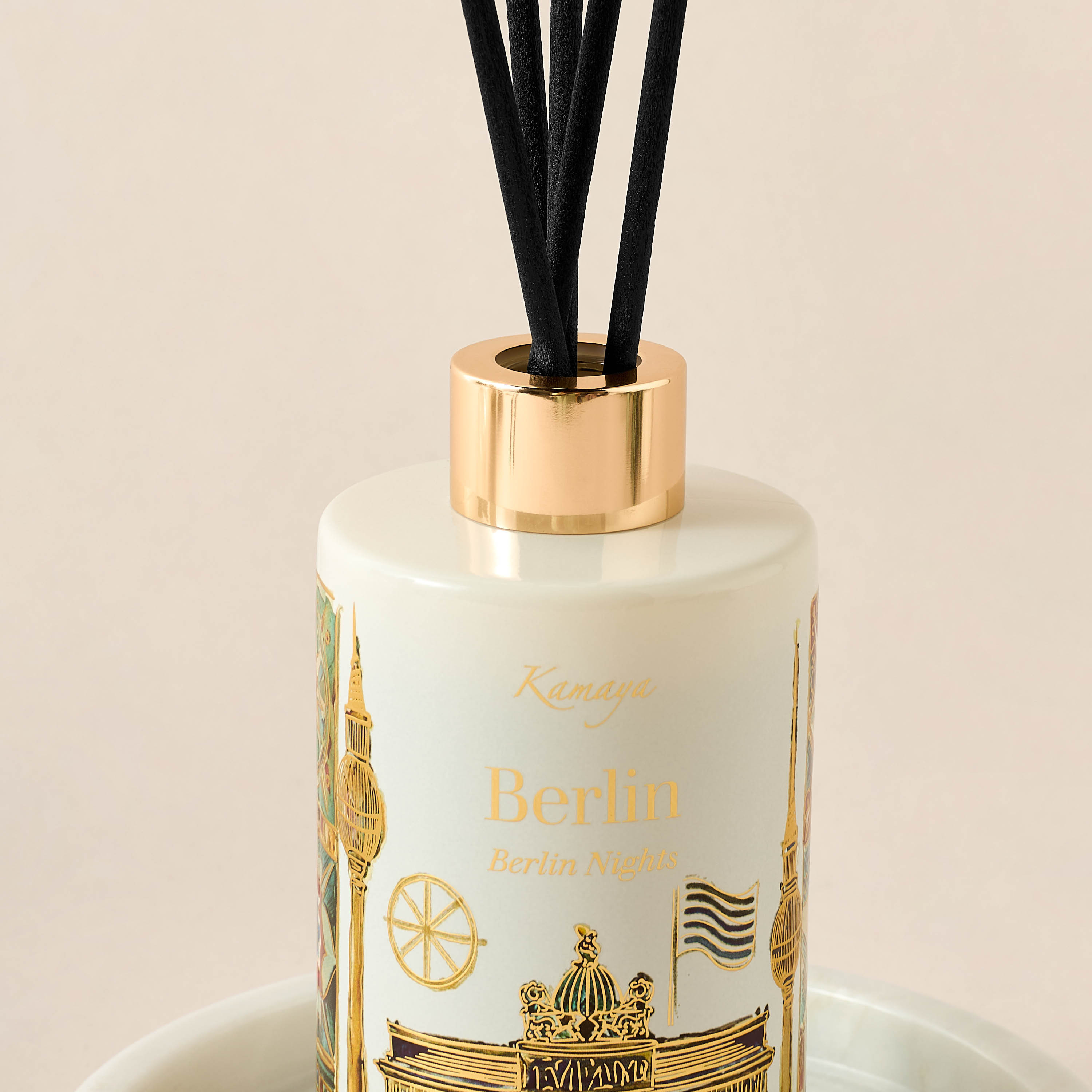 Kamaya Berlin Nights Scented Reed Diffuser Set - 200 ml-household-homefragrance-reeddiffusers-image-3