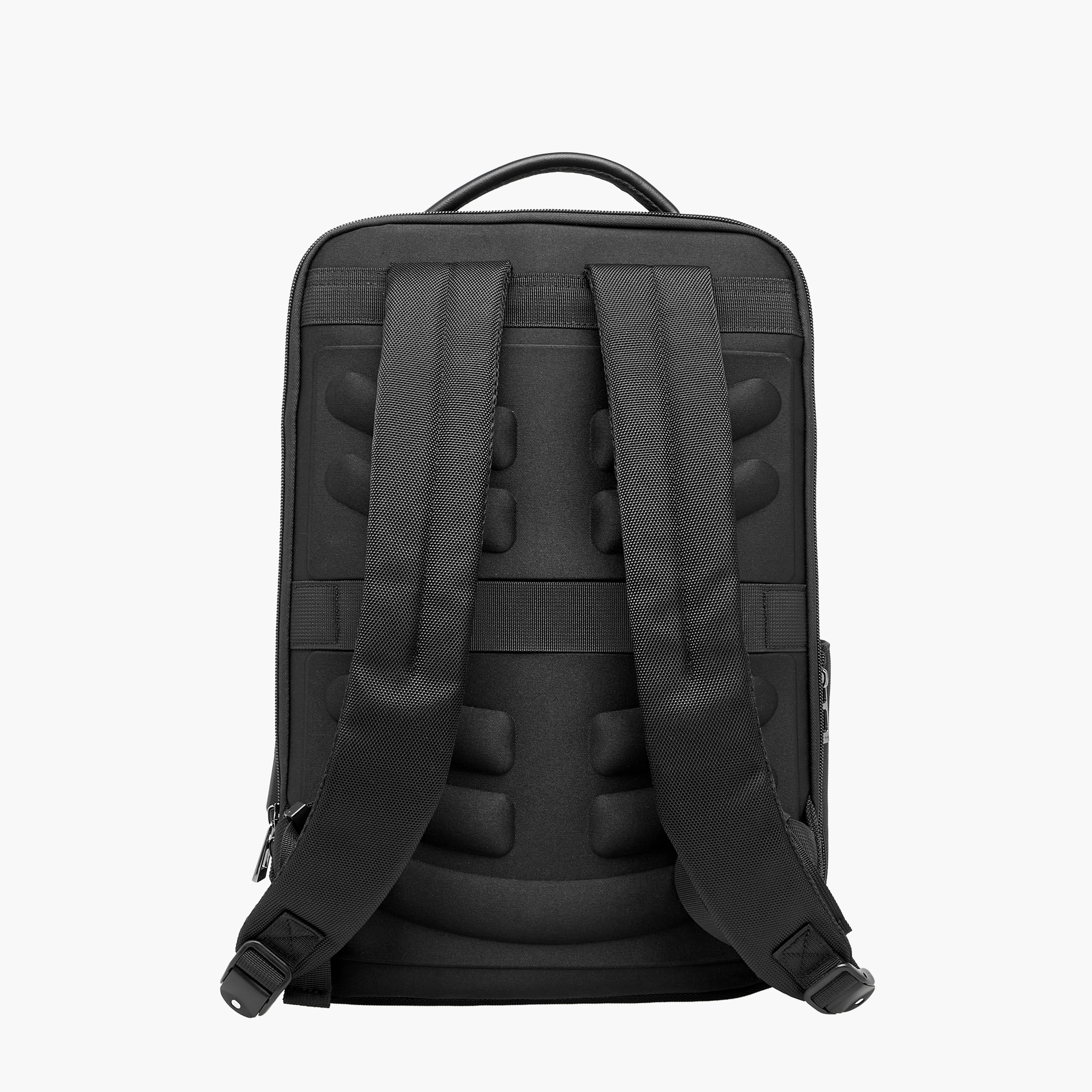 Duchini Men Textured Backpack-travel-luggagesandbags-backpacks-image-4
