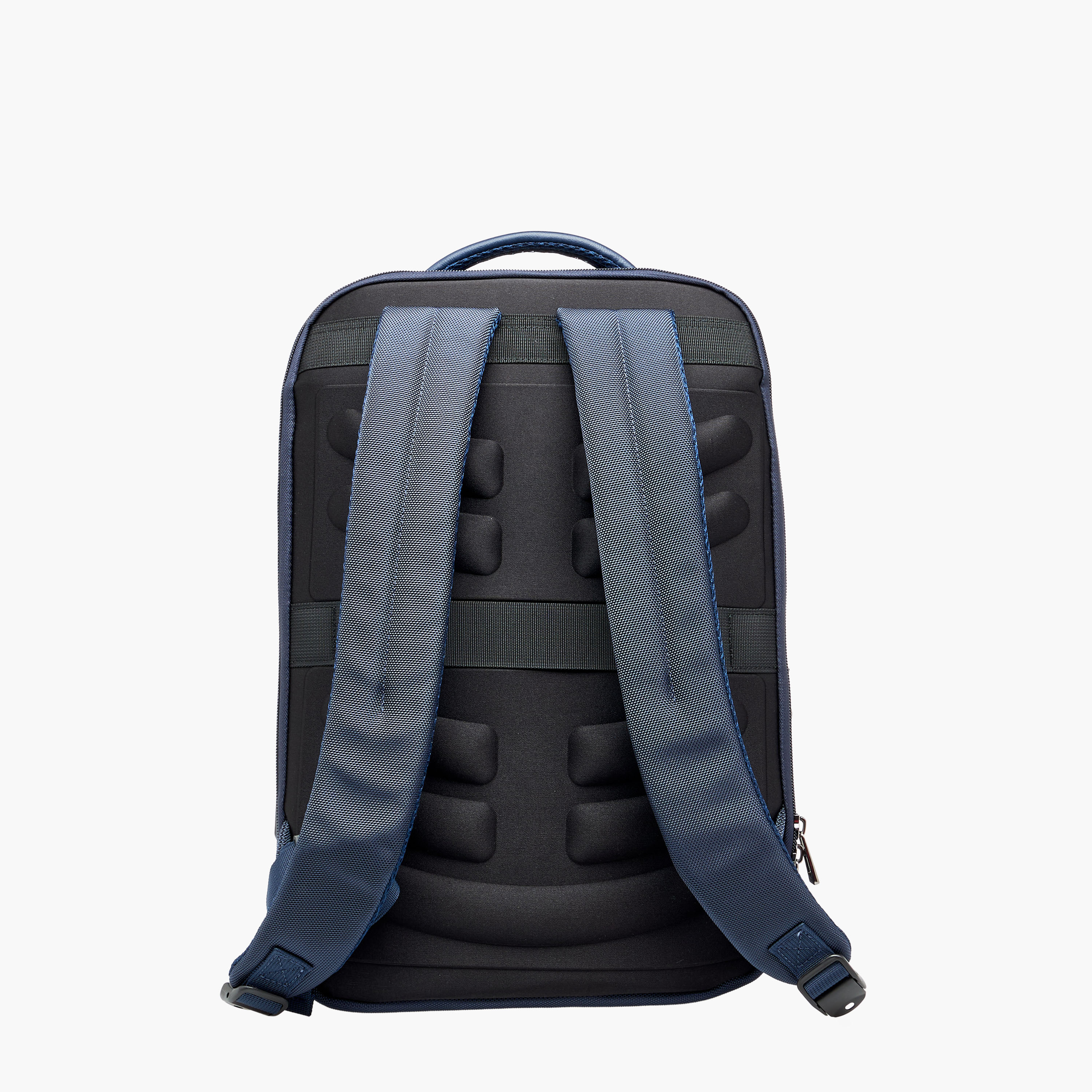 Duchini Men Textured Backpack-men-bags-image-4