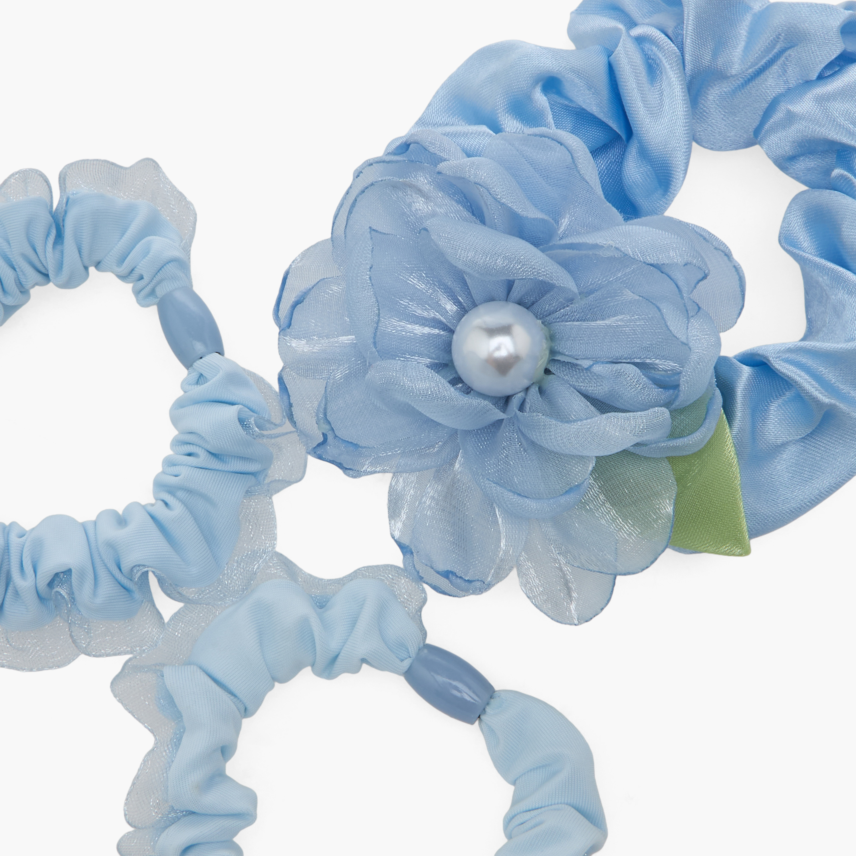 طقم من 3 سكرنشي بزينة لؤلؤ من تشارمز-girls-accessories-hairaccessories-image-5