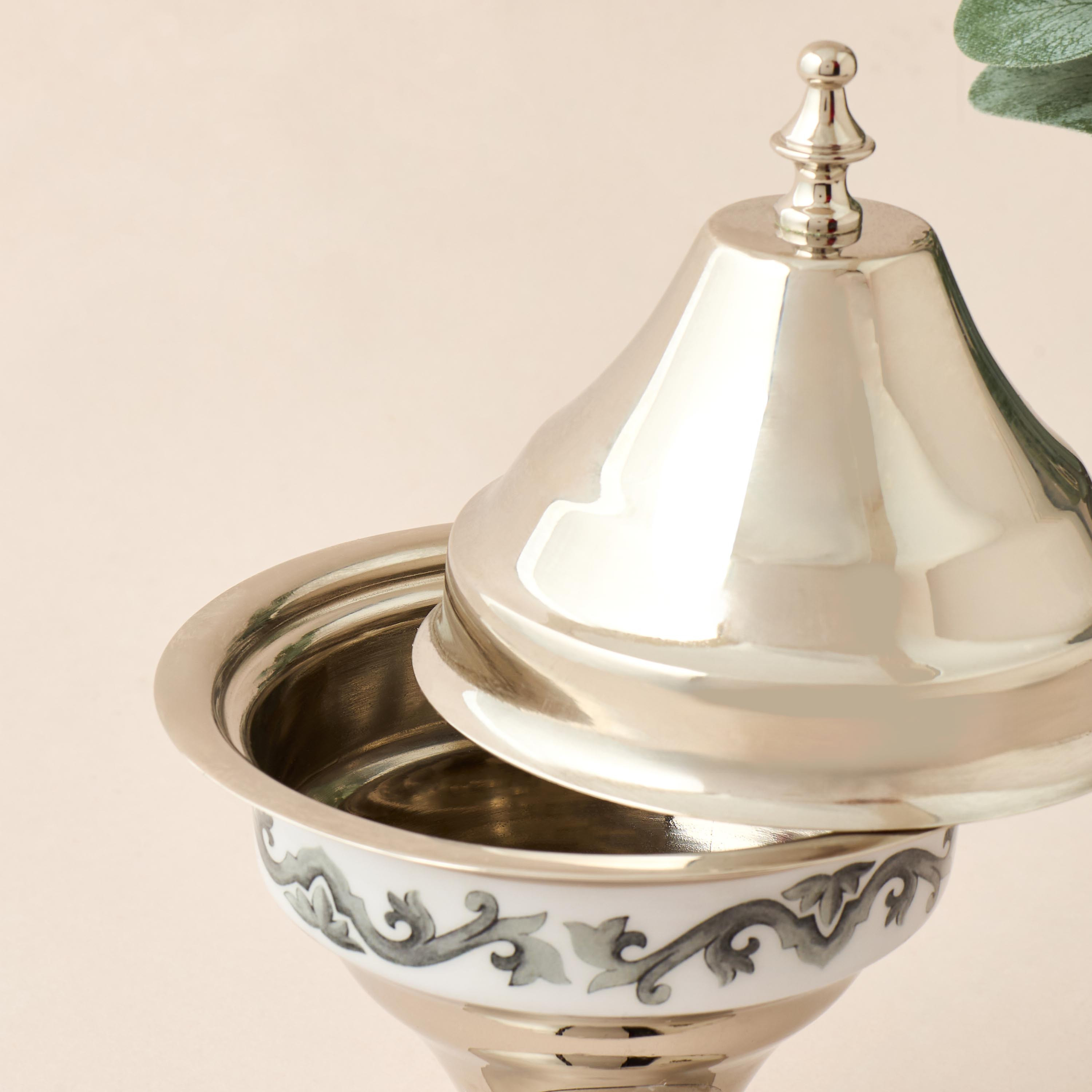 Gia Como Metal Date Bowl with Lid - 12x12 cms-household-dining-dinnerware-bowls-image-3