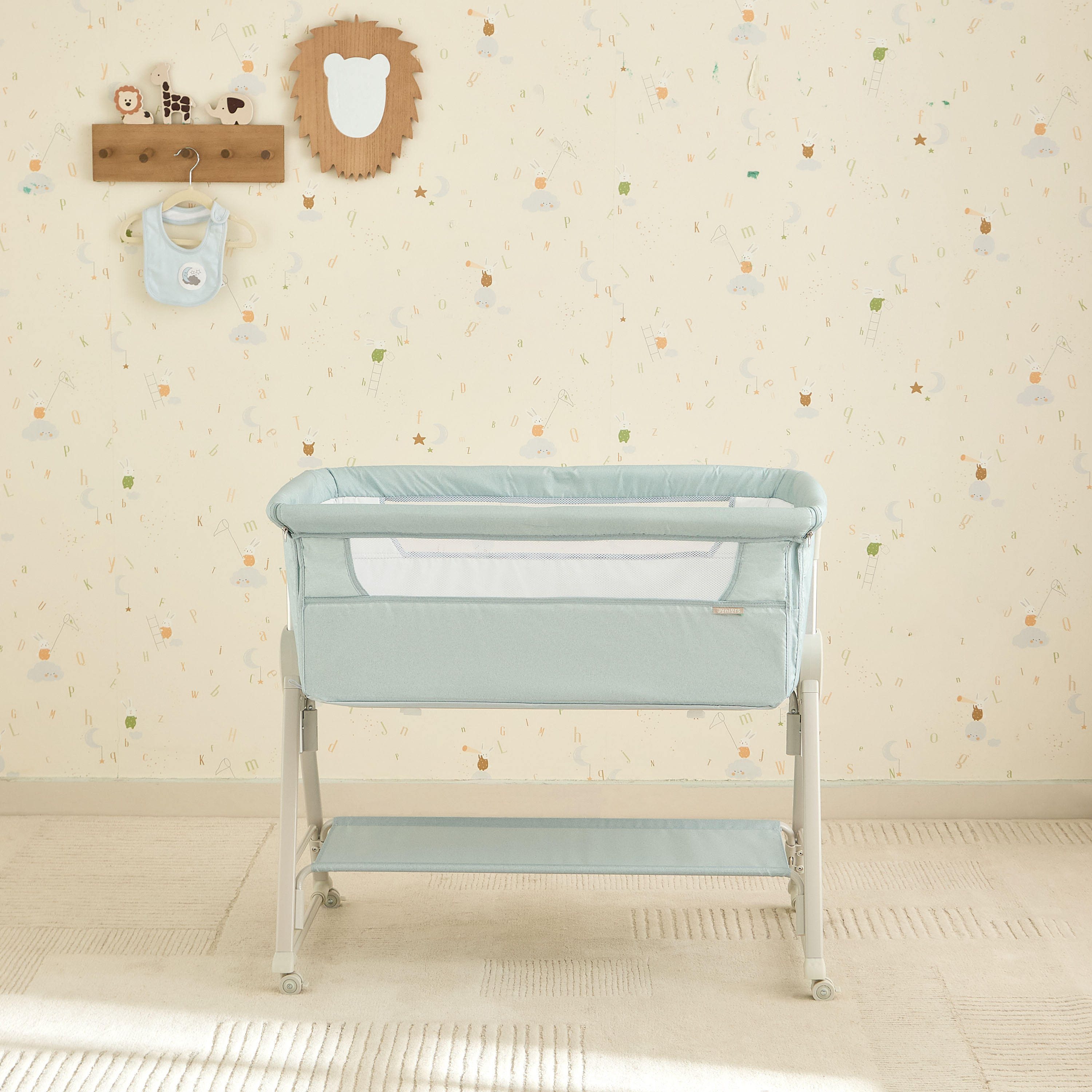 Juniors Percy Baby Bassinet with 7 Adjustable Heights-baby-nursery-furniture-cribsandbeds-bassinets-image-3