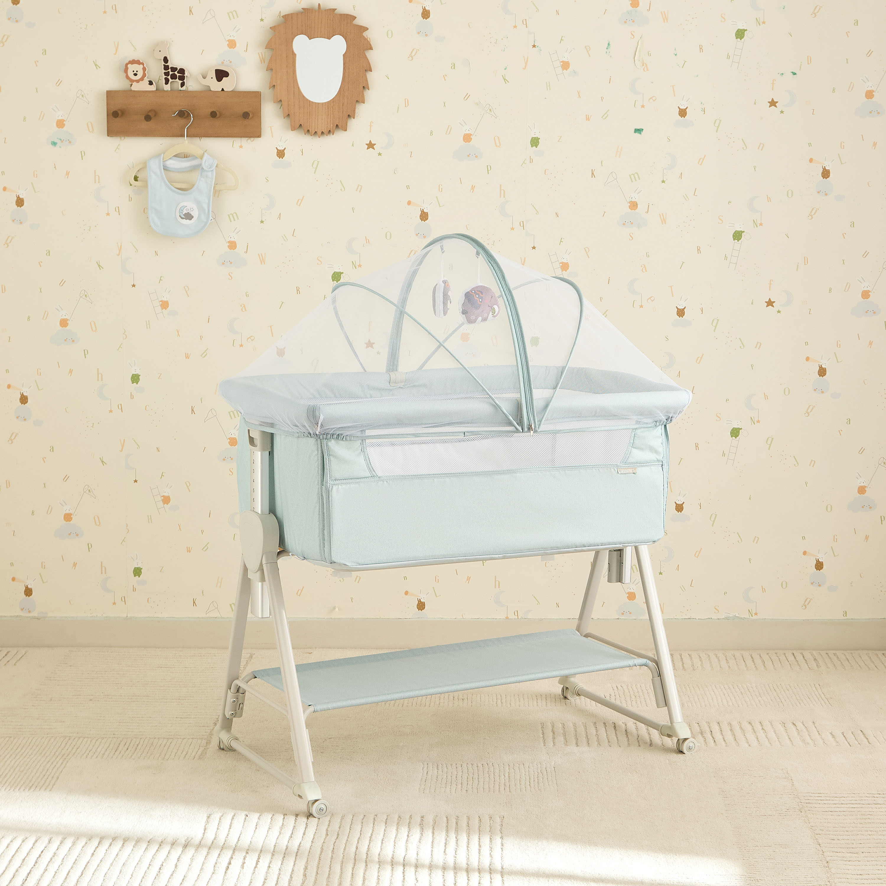 Juniors Percy Baby Bassinet with 7 Adjustable Heights-baby-nursery-furniture-cribsandbeds-bassinets-image-8