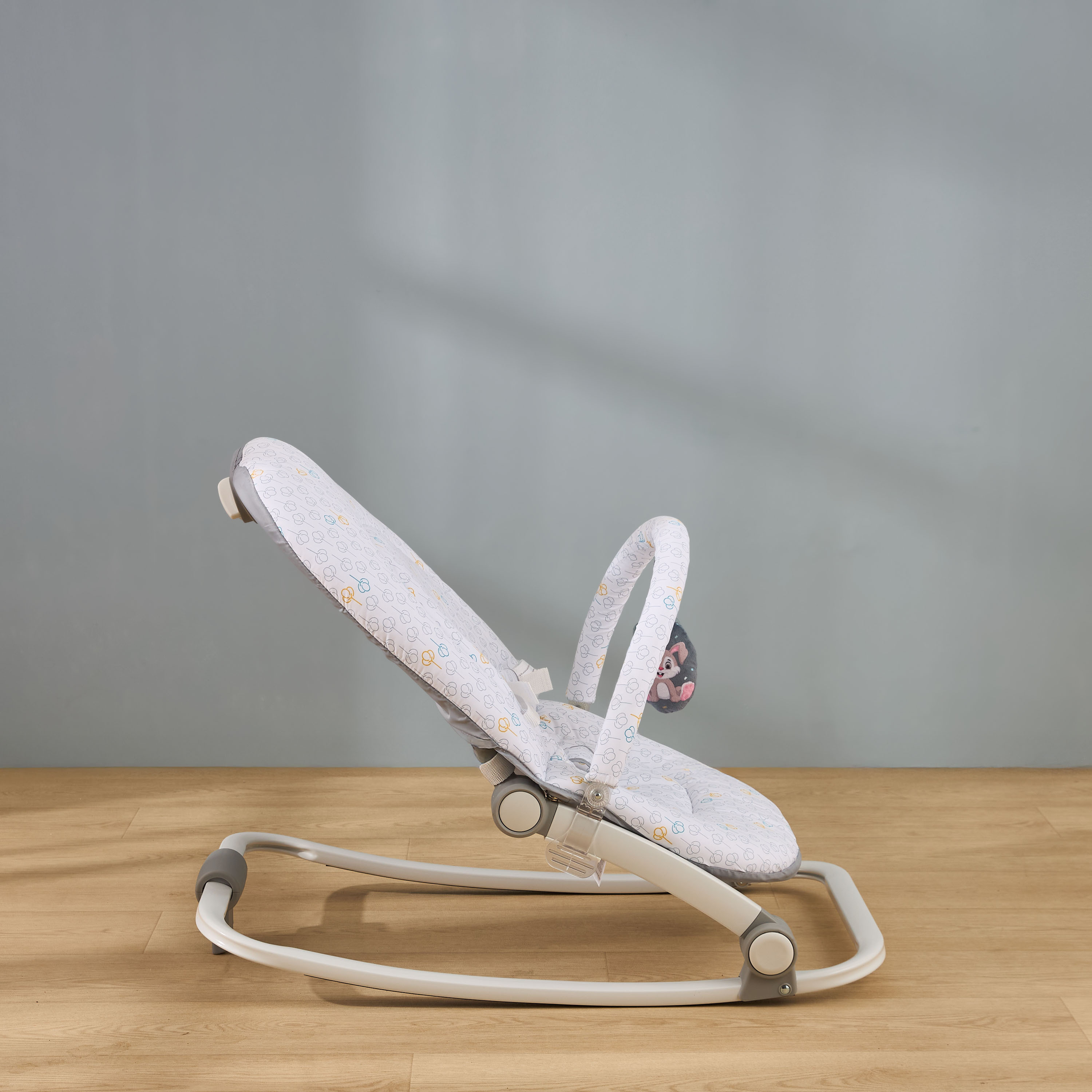 Juniors Oasis Baby Rocker-baby-infantactivity-rockers-image-4