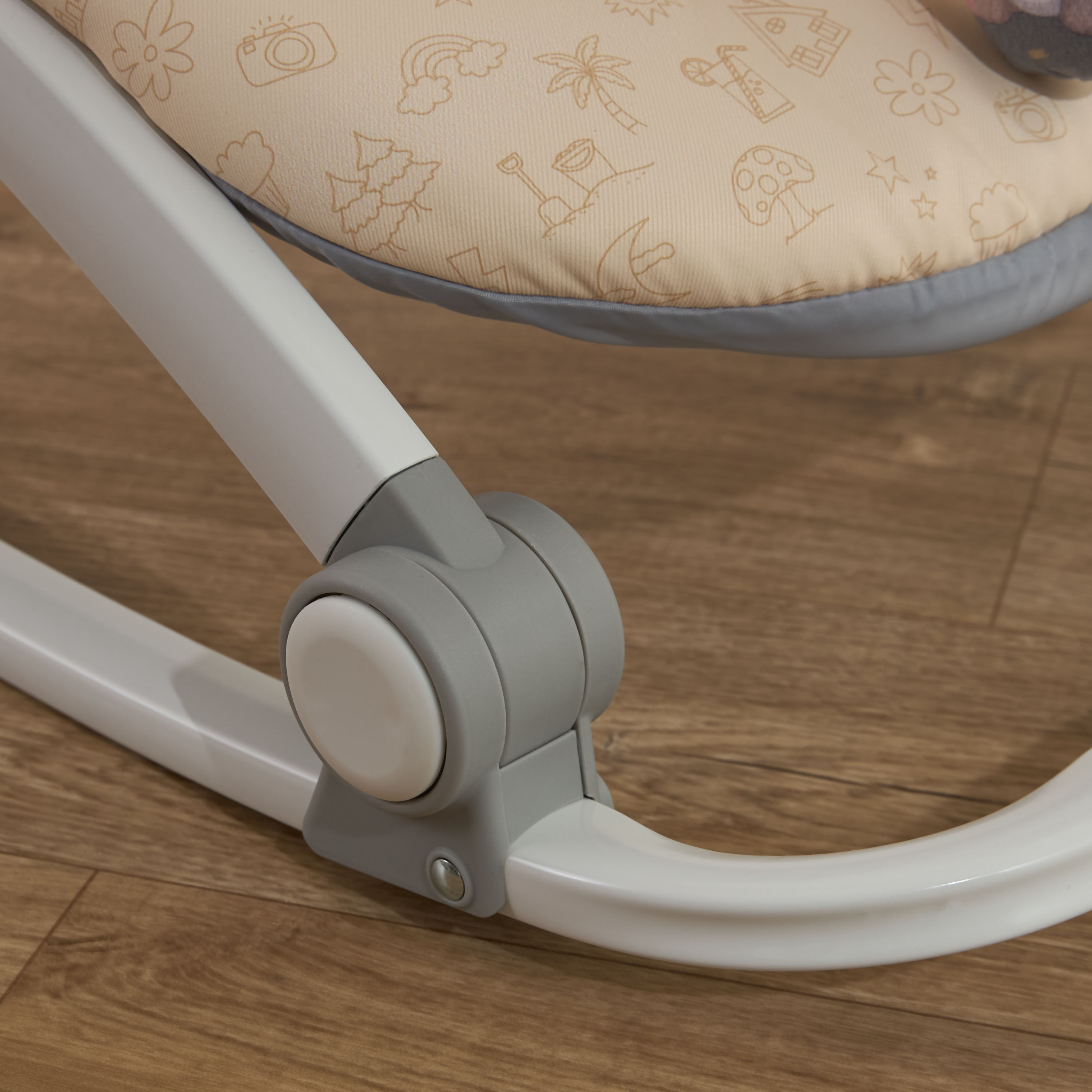 كرسي هزّاز للأطفال أوايسيس من جونيورز-baby-infantactivity-rockers-image-8